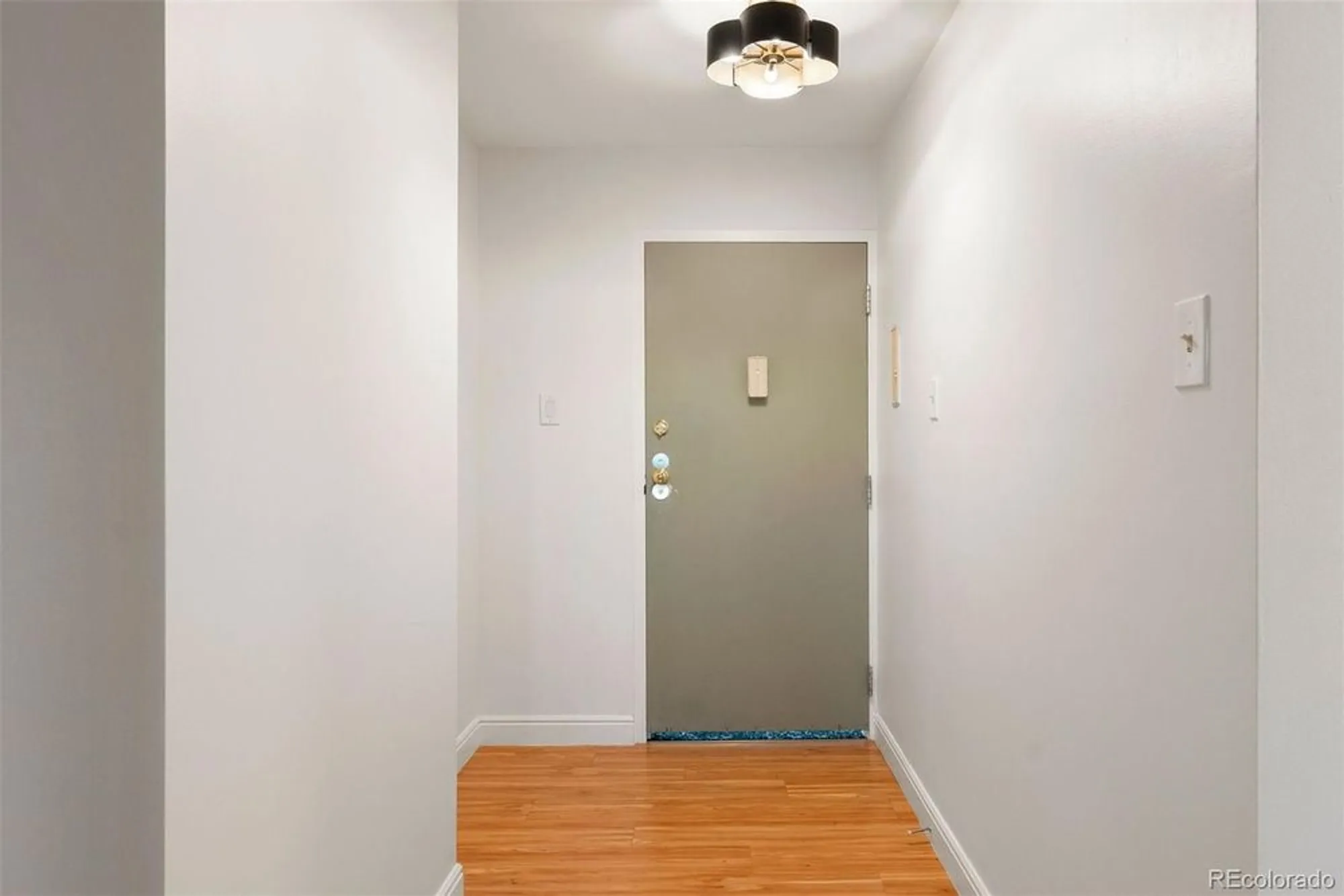 Property Slideshow image 26 of 44 | 695 s alton way unit 9c, Denver, CO, 80247