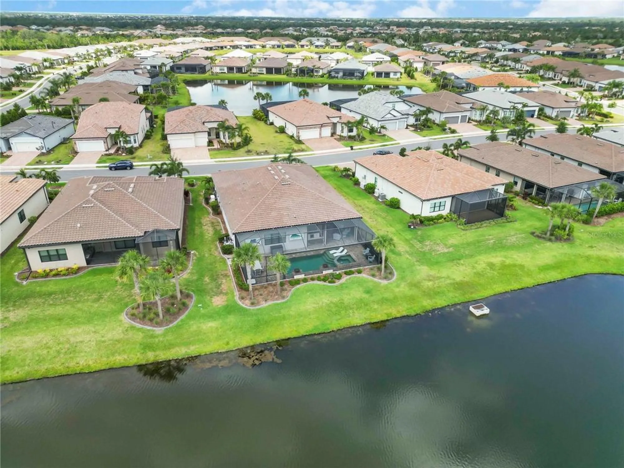 Property Slideshow image 59 of 83 | 7327 summerland cv, Bradenton, FL, 34202