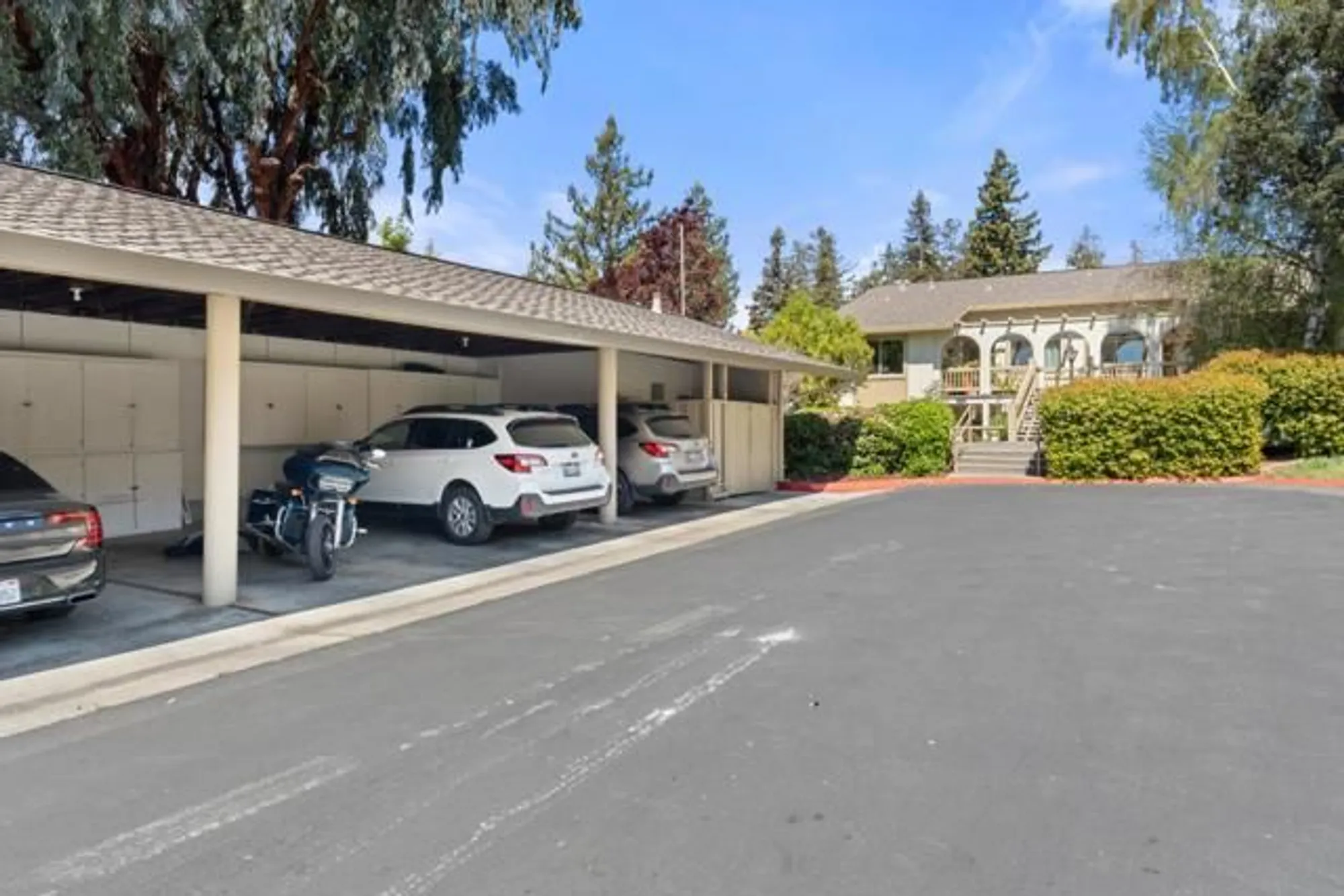 Property Slideshow image 9 of 46 | 5469 cribari grn, San Jose, CA, 95135