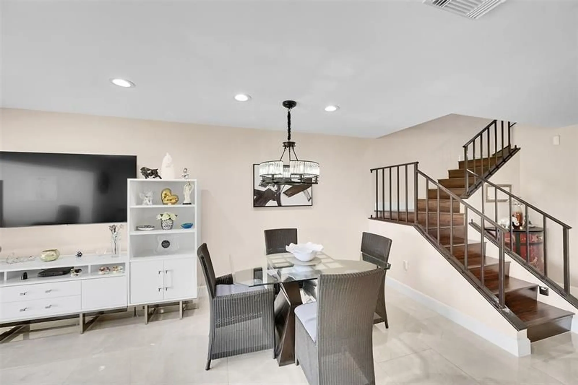 Property Slideshow image 18 of 61 | 21207 lago cir d, Boca Raton, FL, 33433