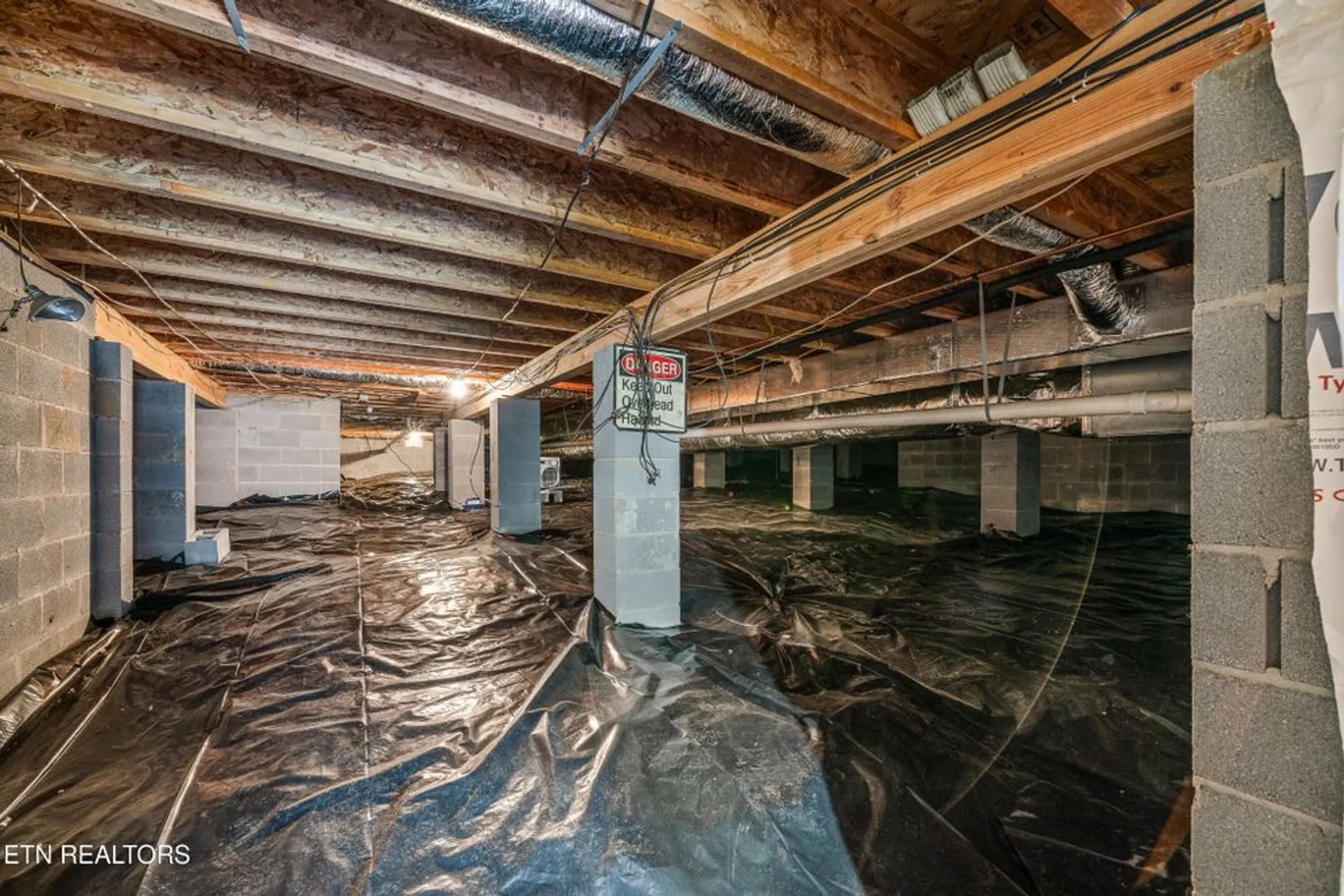 Property Slideshow image 33 of 42 | 55 loxley ln, Crossville, TN, 38558