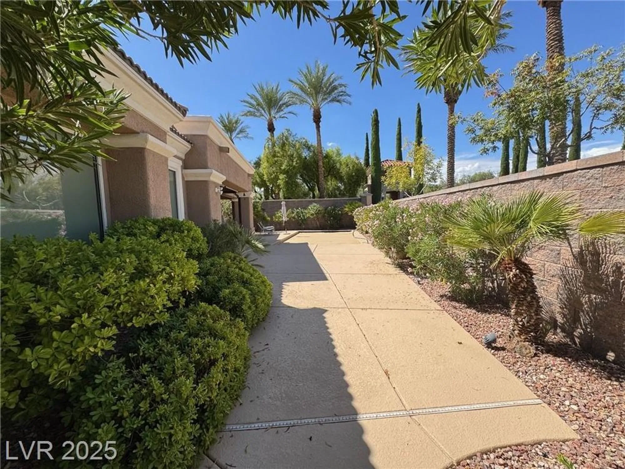 Property Slideshow image 39 of 47 | 4507 denaro dr, Las Vegas, NV, 89135