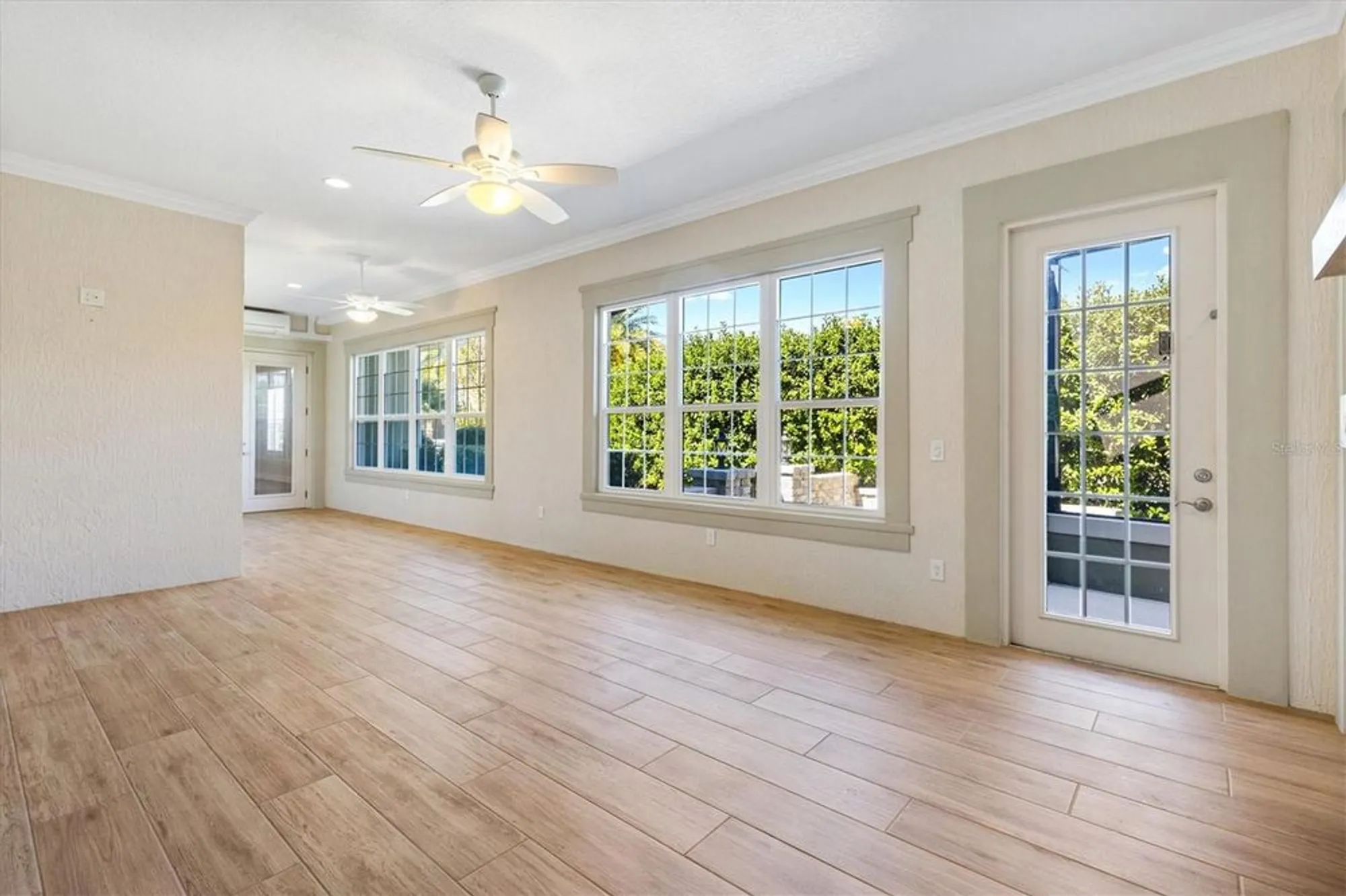 Property Slideshow image 30 of 66 | 981 iron oak way, The Villages, FL, 32163