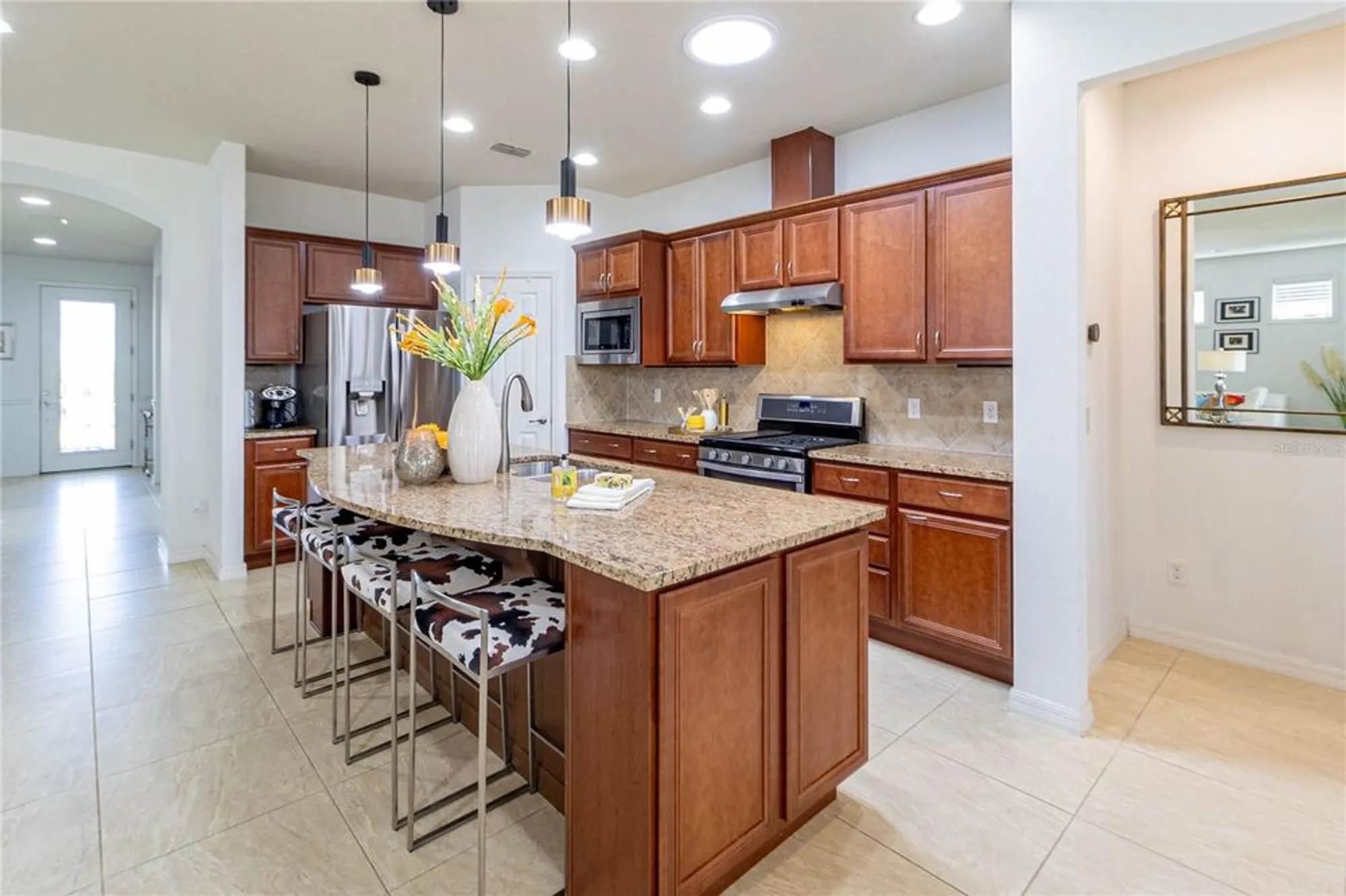 Property Slideshow image 12 of 41 | 333 navarra ln, Davenport, FL, 33837