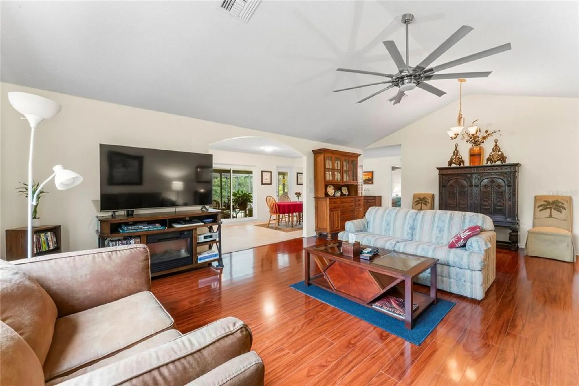Property Slideshow image 11 of 52 | 1817 new bedford dr, Sun City Center, FL, 33573