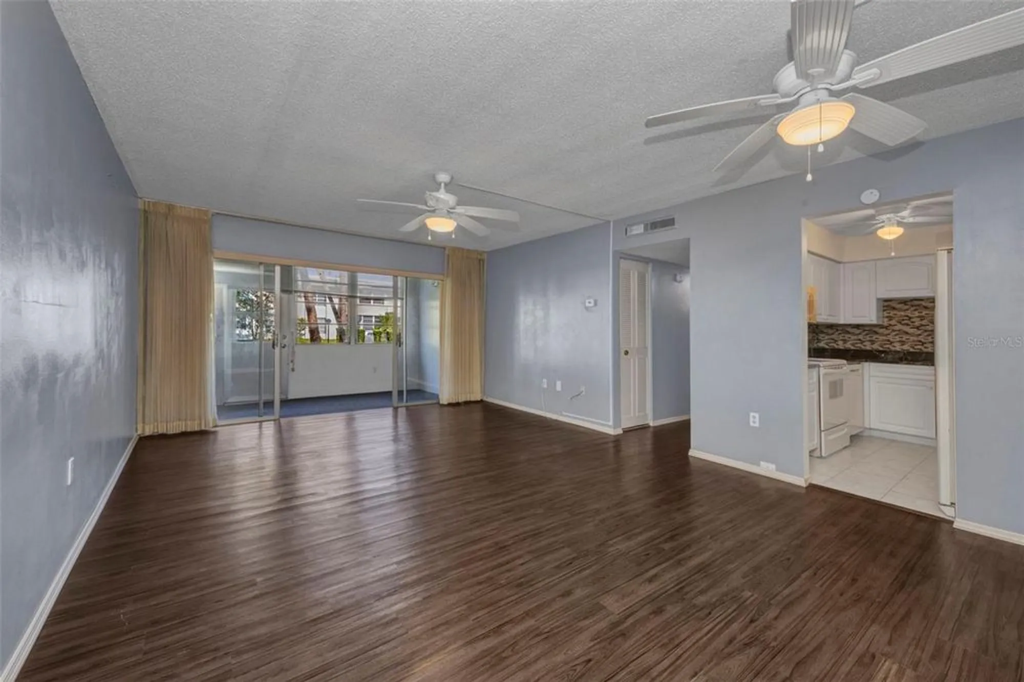 Property Slideshow image 16 of 54 | 2437 harbor blvd apt 114, Port Charlotte, FL, 33952