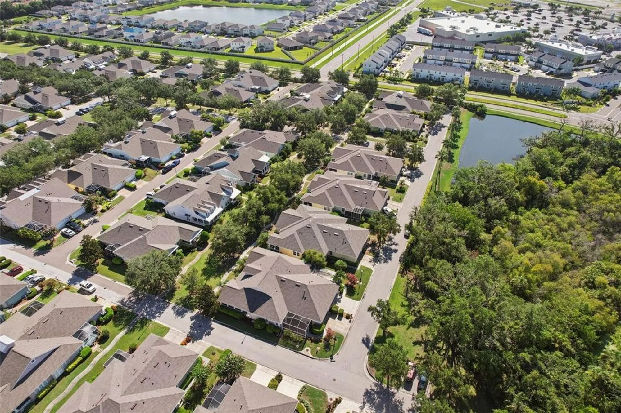 Property Slideshow image 28 of 35 | 221 sunset crest ct, Apollo Beach, FL, 33572