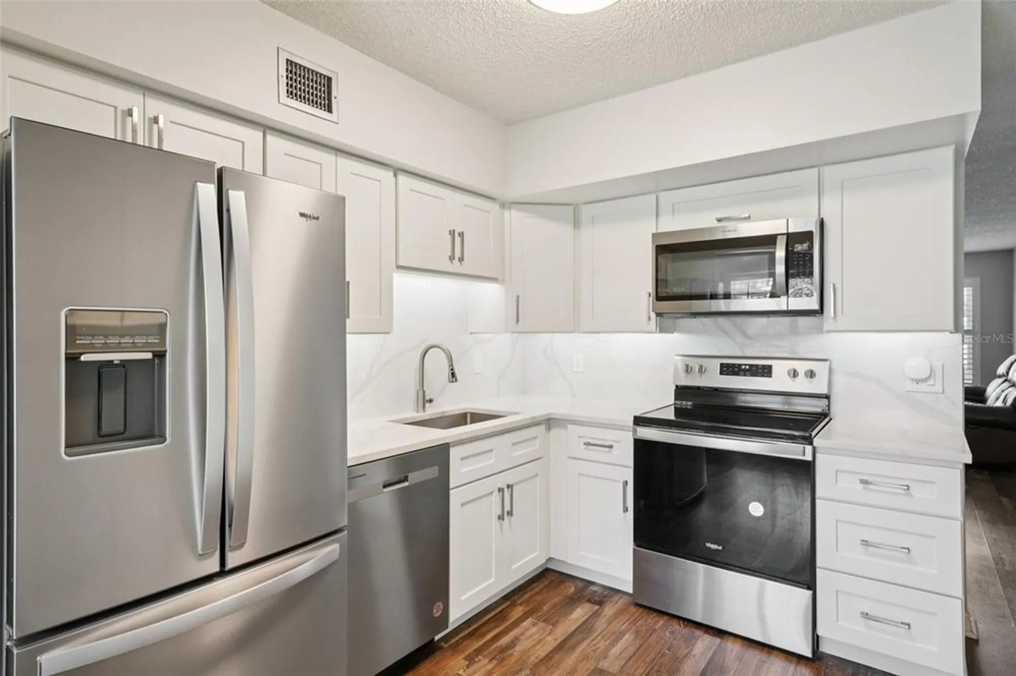 Property Slideshow image 6 of 46 | 2255 philippine dr 9, Clearwater, FL, 33763