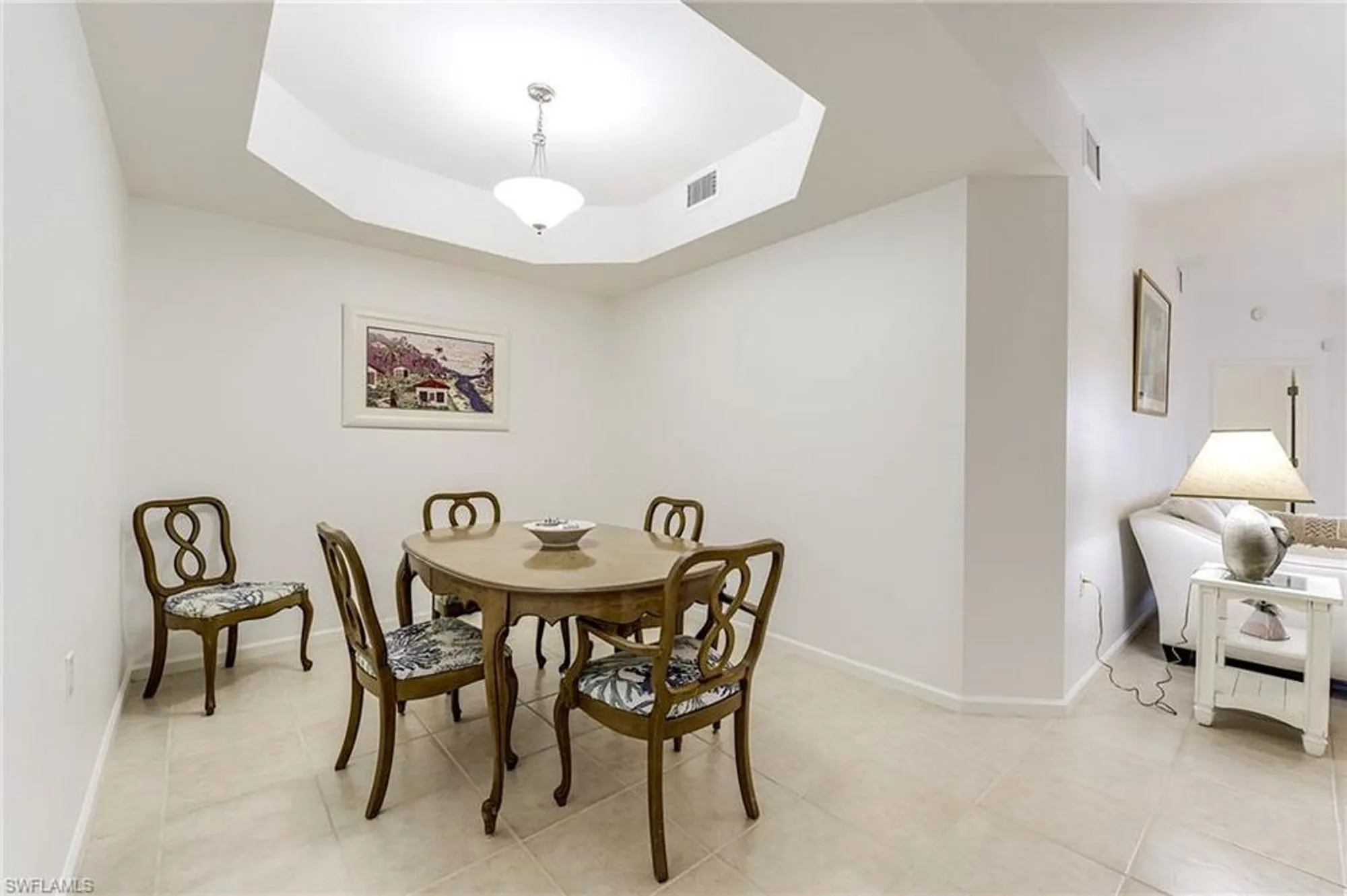 Property Slideshow image 13 of 50 | 3010 meandering way apt 102, Fort Myers, FL, 33905