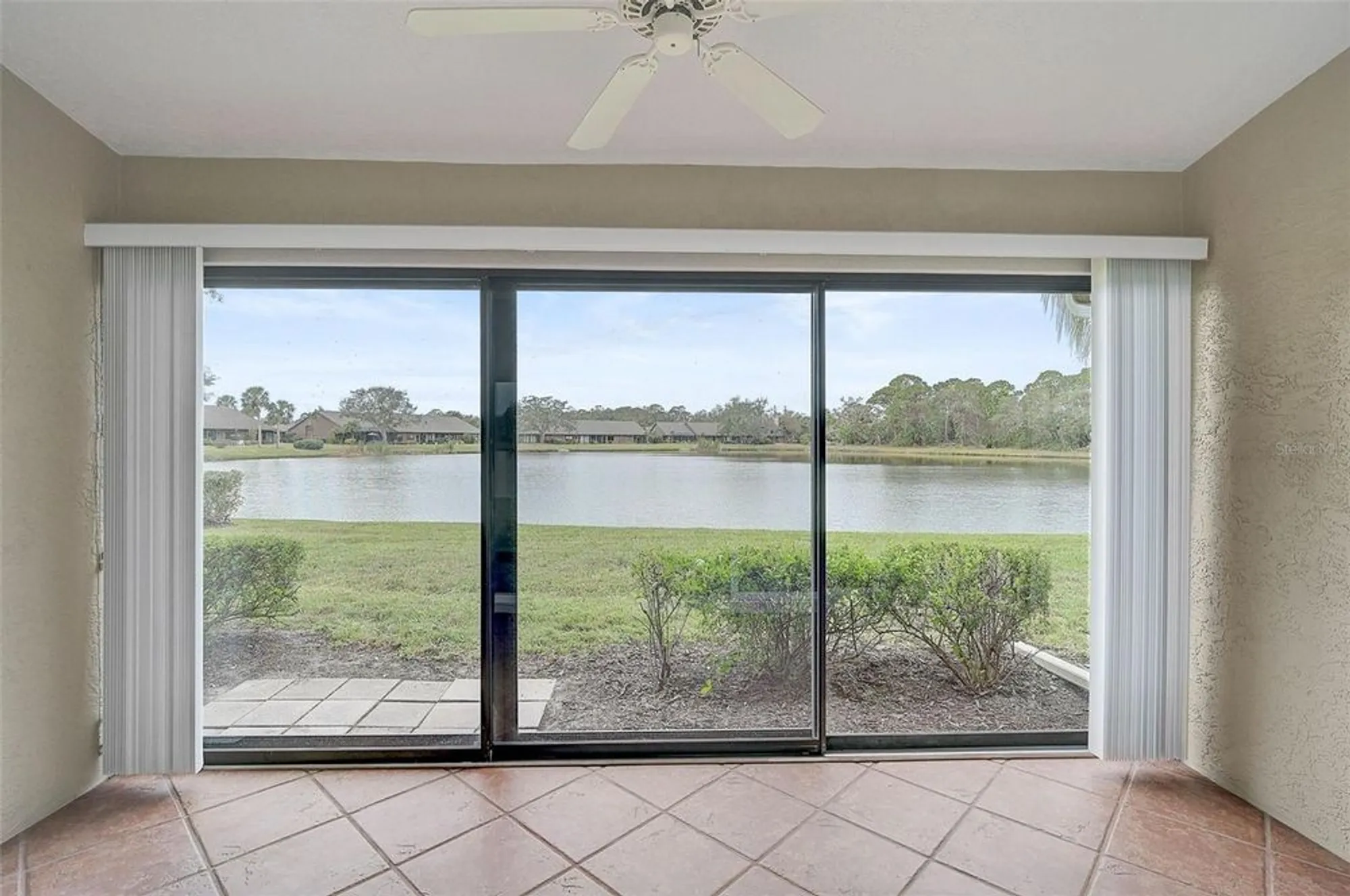 Property Slideshow image 33 of 50 | 7146 lakeside dr, Sarasota, FL, 34243