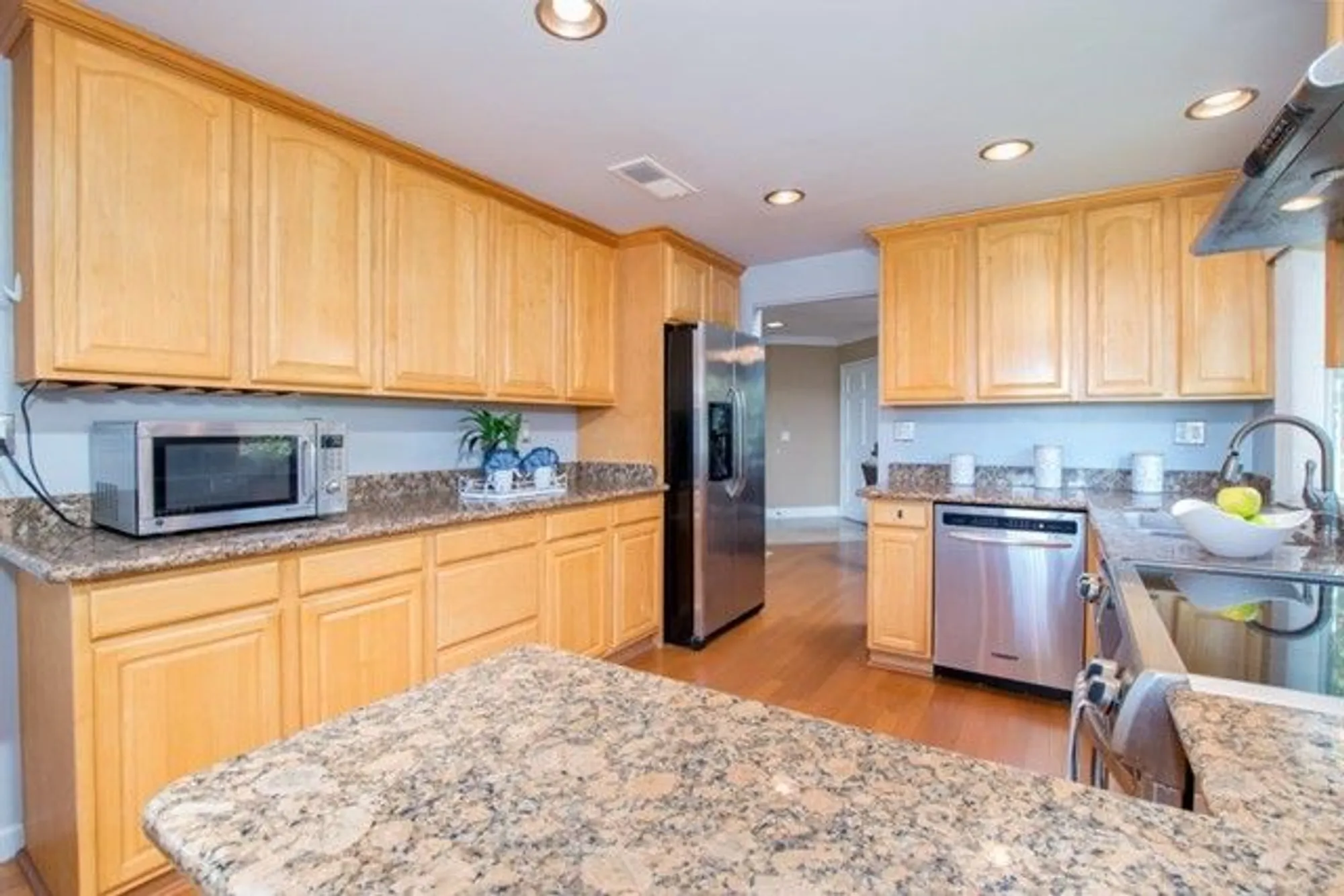 Property Slideshow image 7 of 33 | 8024 pinot noir ct, San Jose, CA, 95135