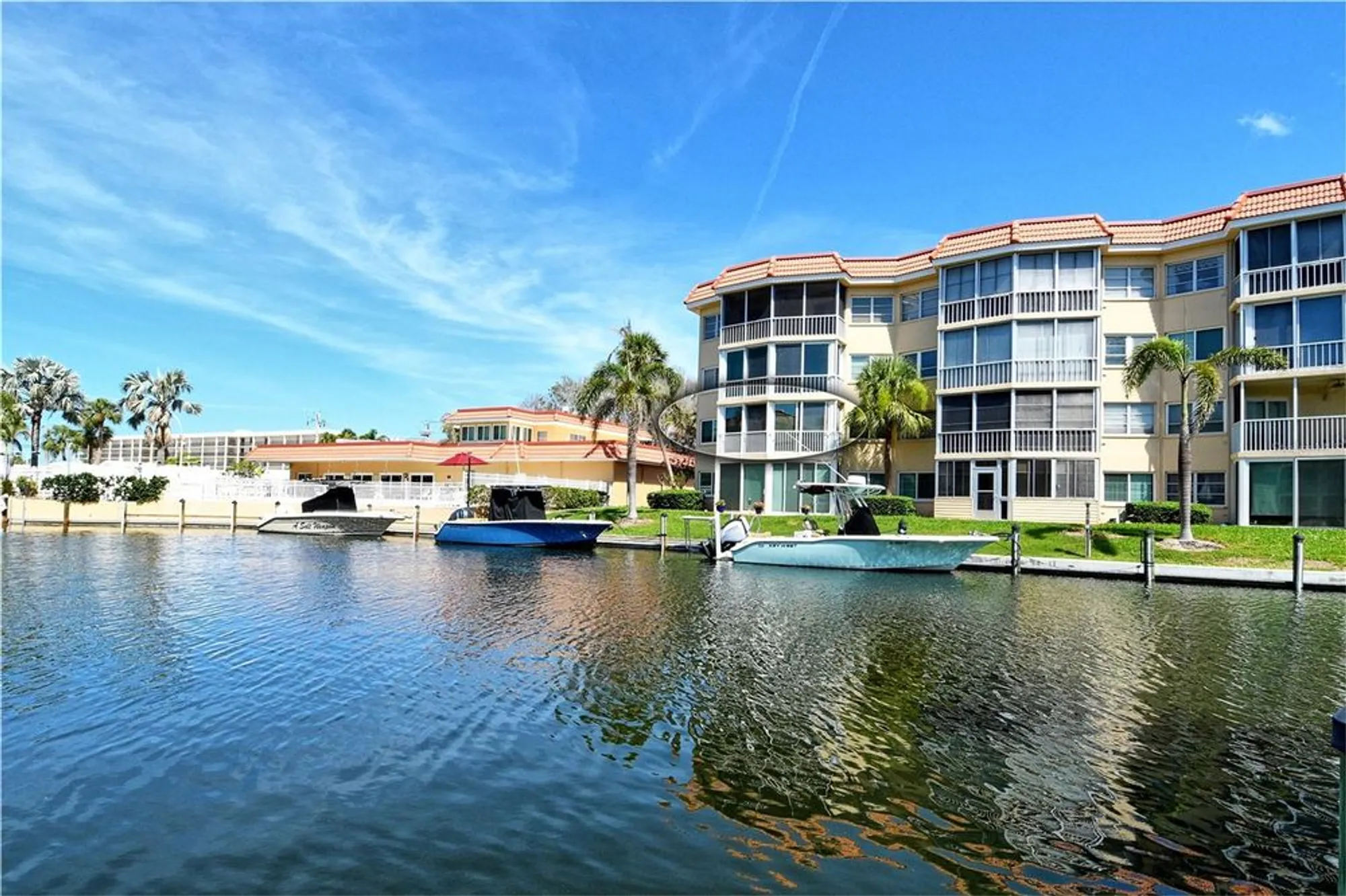 Property Slideshow image 34 of 62 | 1250 n portofino dr apt 208, Sarasota, FL, 34242