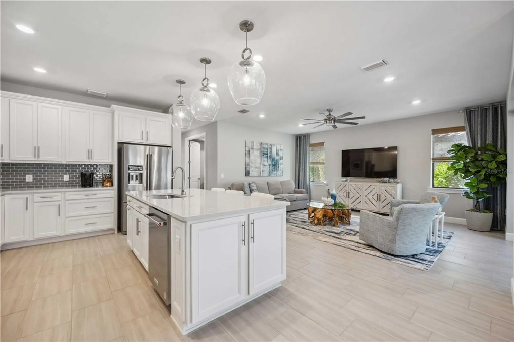 Property Slideshow image 11 of 51 | 17530 northwood pl, Bradenton, FL, 34202