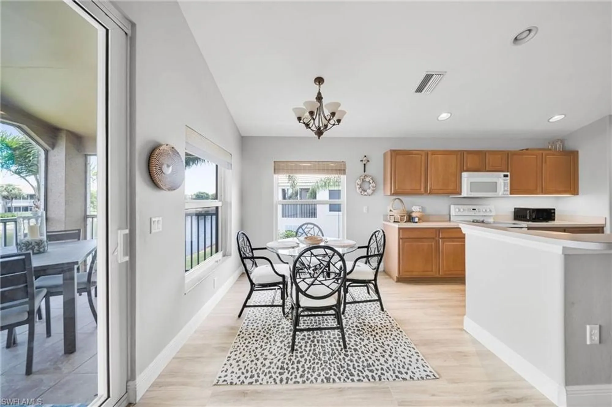 Property Slideshow image 4 of 35 | 9636 hemingway ln 4201, Fort Myers, FL, 33913