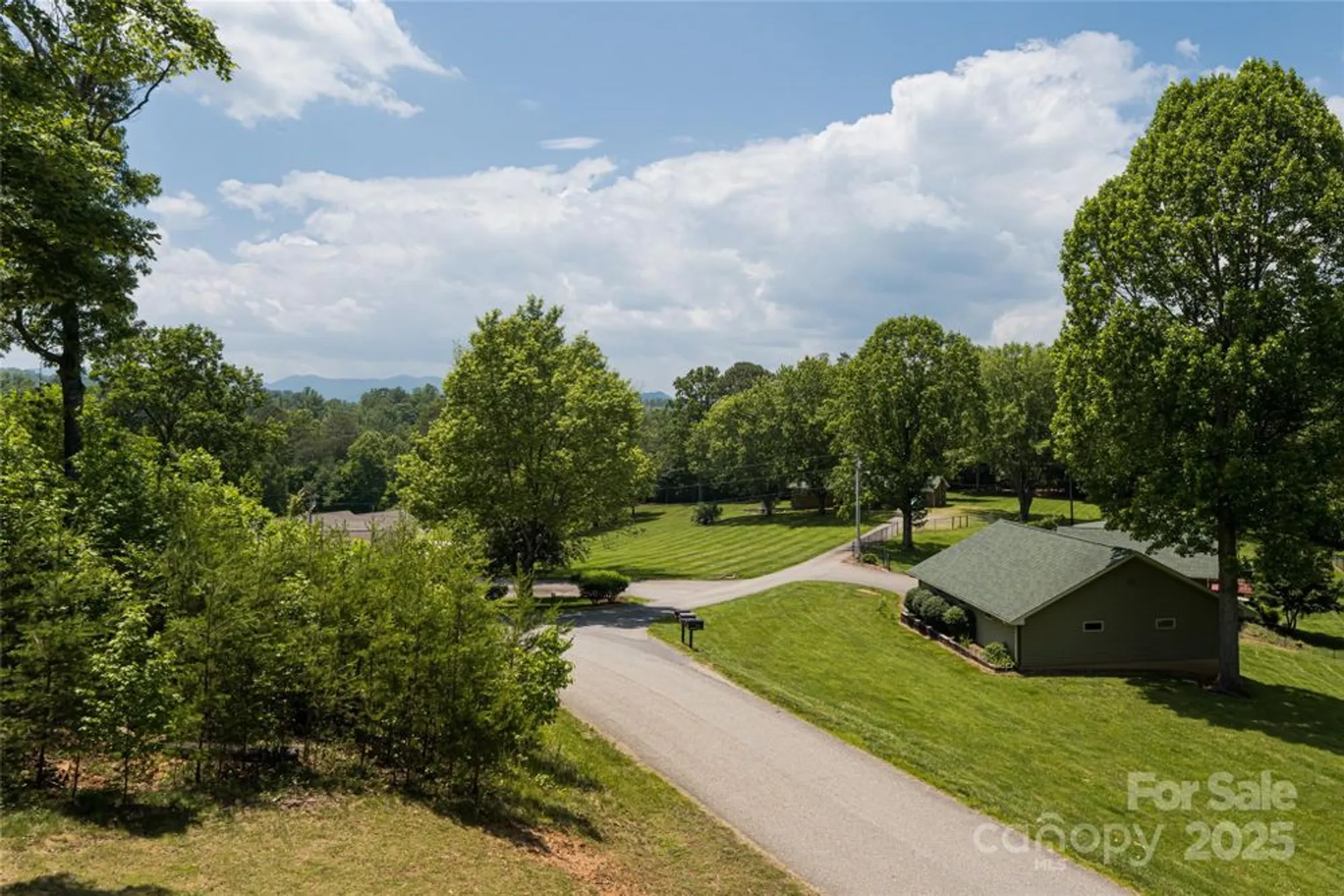 Property Slideshow image 33 of 48 | 91 greenwells glory dr, Biltmore Lake, NC, 28715