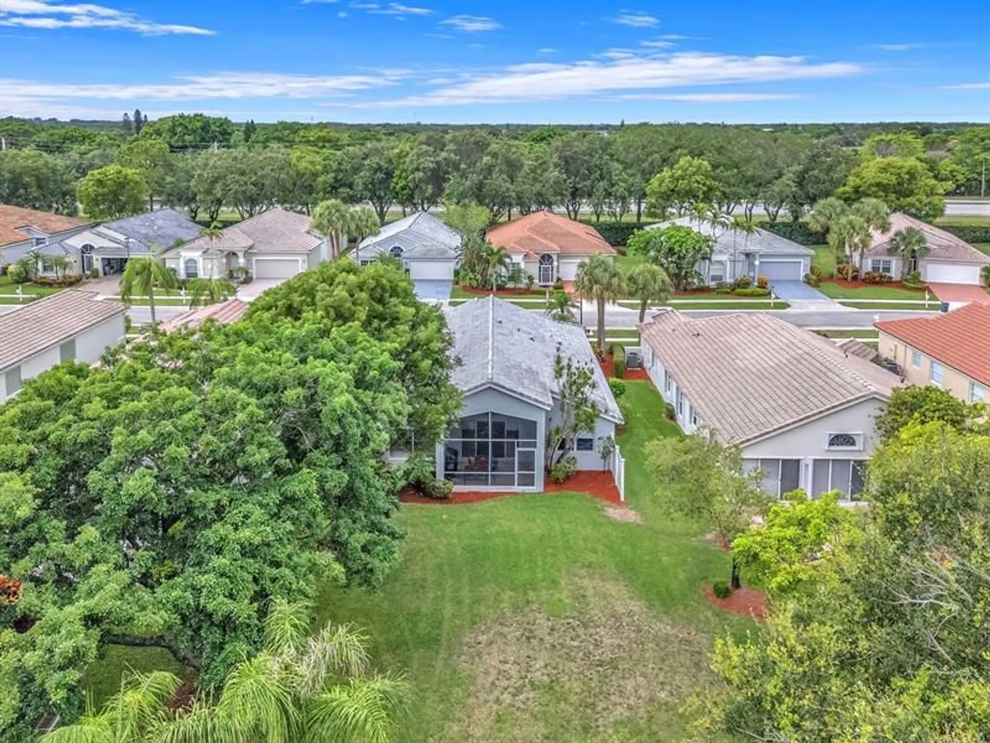 Property Slideshow image 31 of 57 | 5701 swaying palm ln, Boynton Beach, FL, 33437