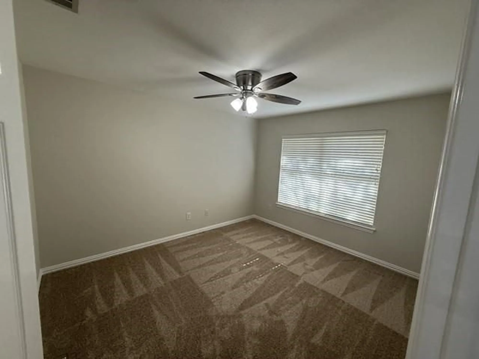 Property Slideshow image 14 of 21 | 9704 pinewood dr, Denton, TX, 76207