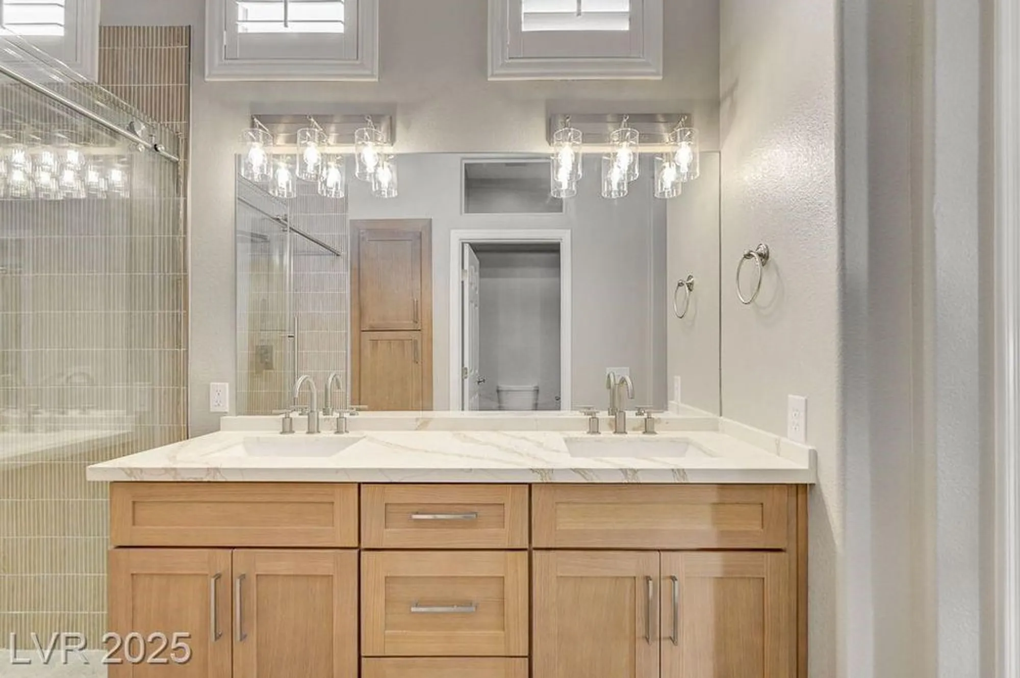 Property Slideshow image 22 of 43 | 9937 villa ridge dr, Las Vegas, NV, 89134