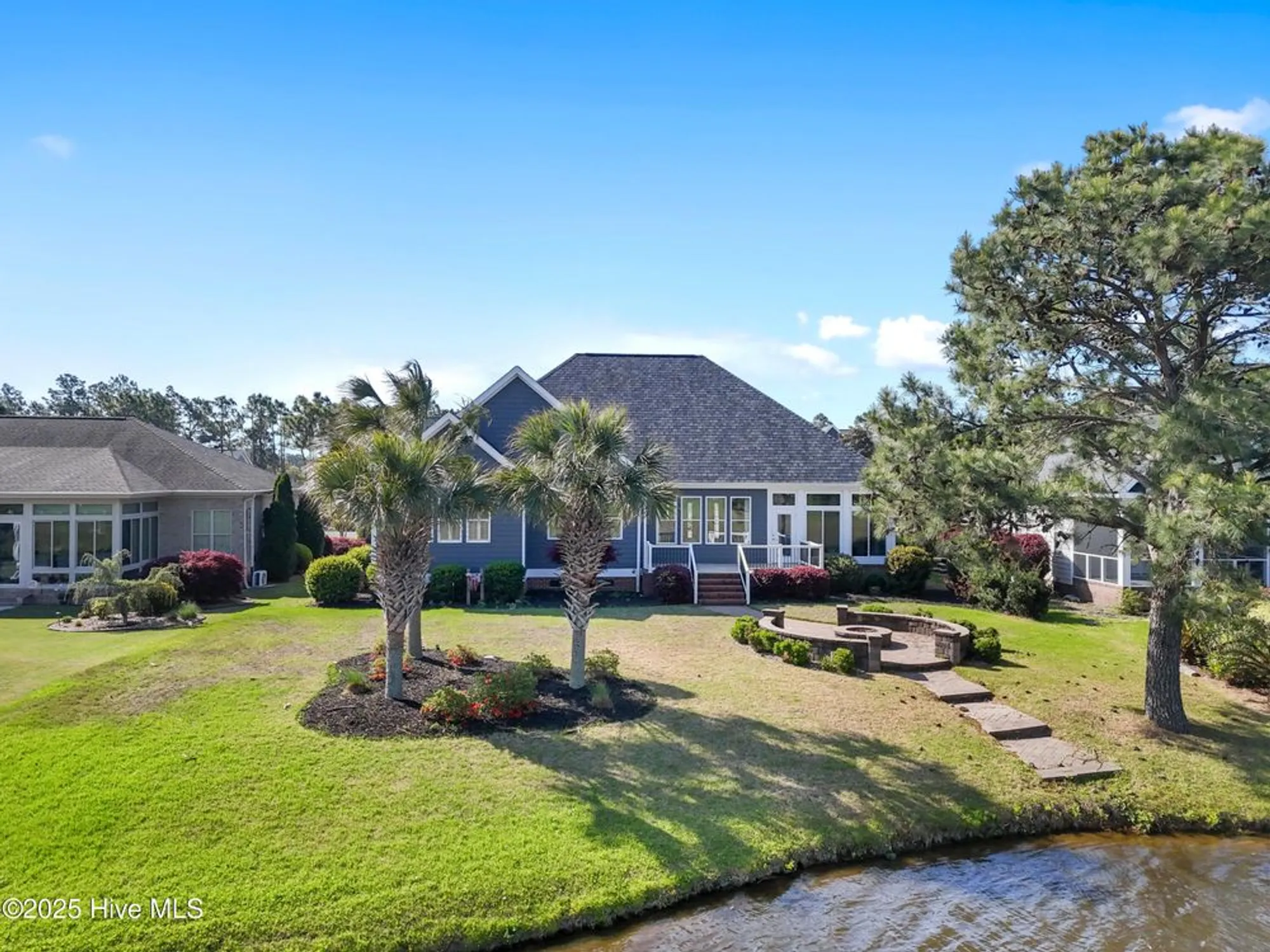 Property Slideshow image 4 of 52 | 3675 w medinah ave, Southport, NC, 28461