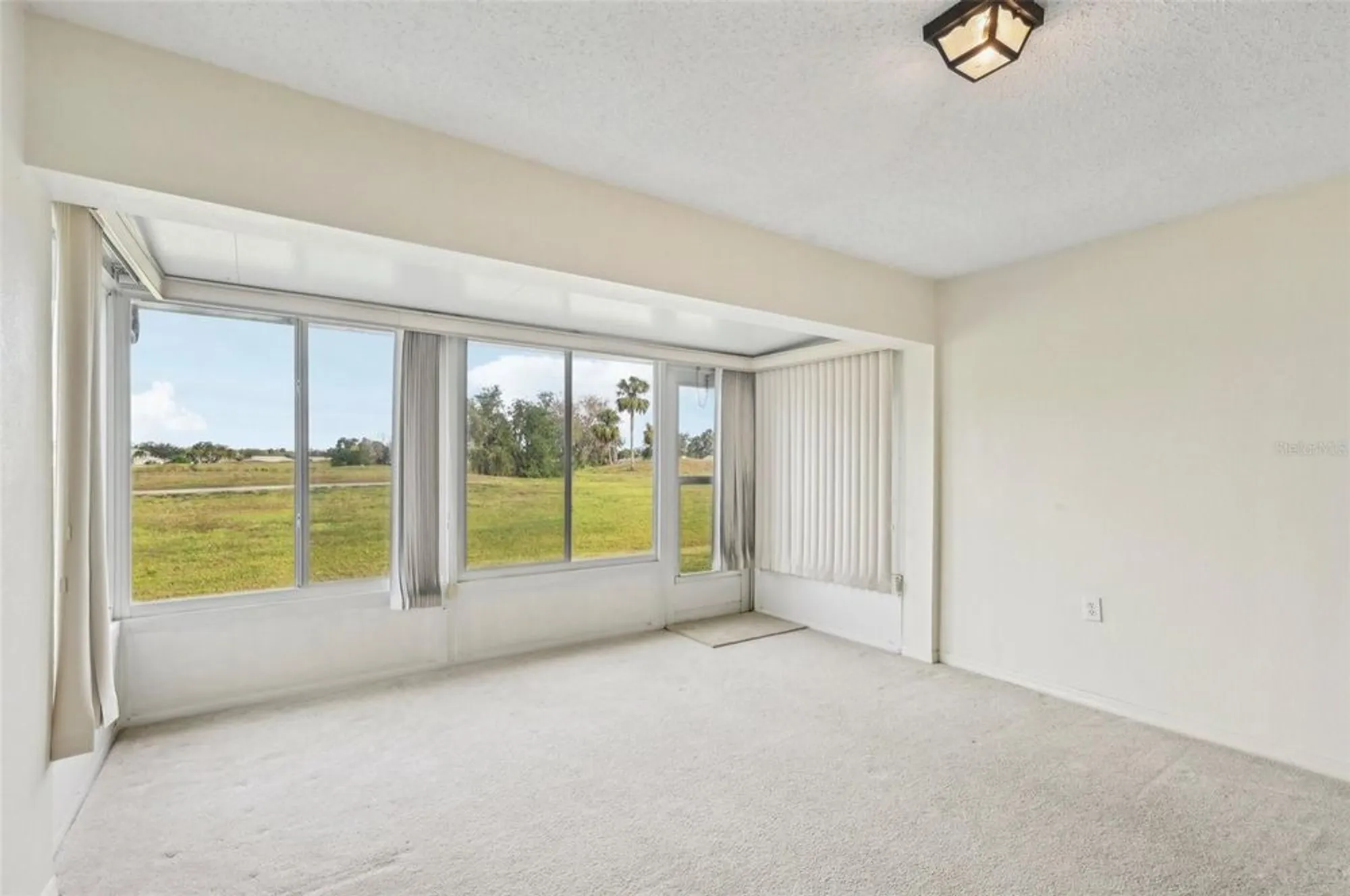 Property Slideshow image 25 of 57 | 2315 new orchard ct 40, Sun City Center, FL, 33573
