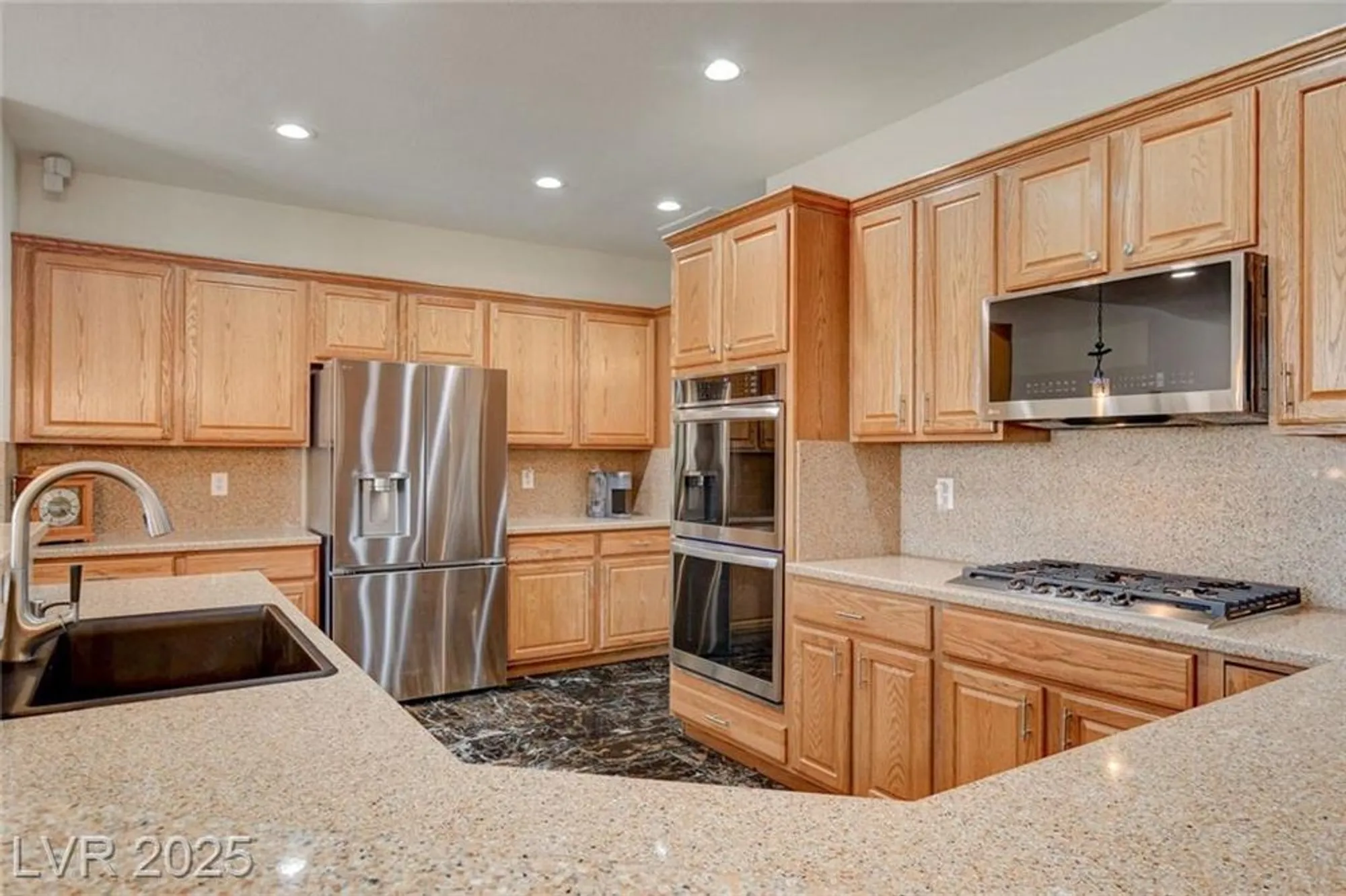 Property Slideshow image 30 of 47 | 10237 andante ct, Las Vegas, NV, 89135