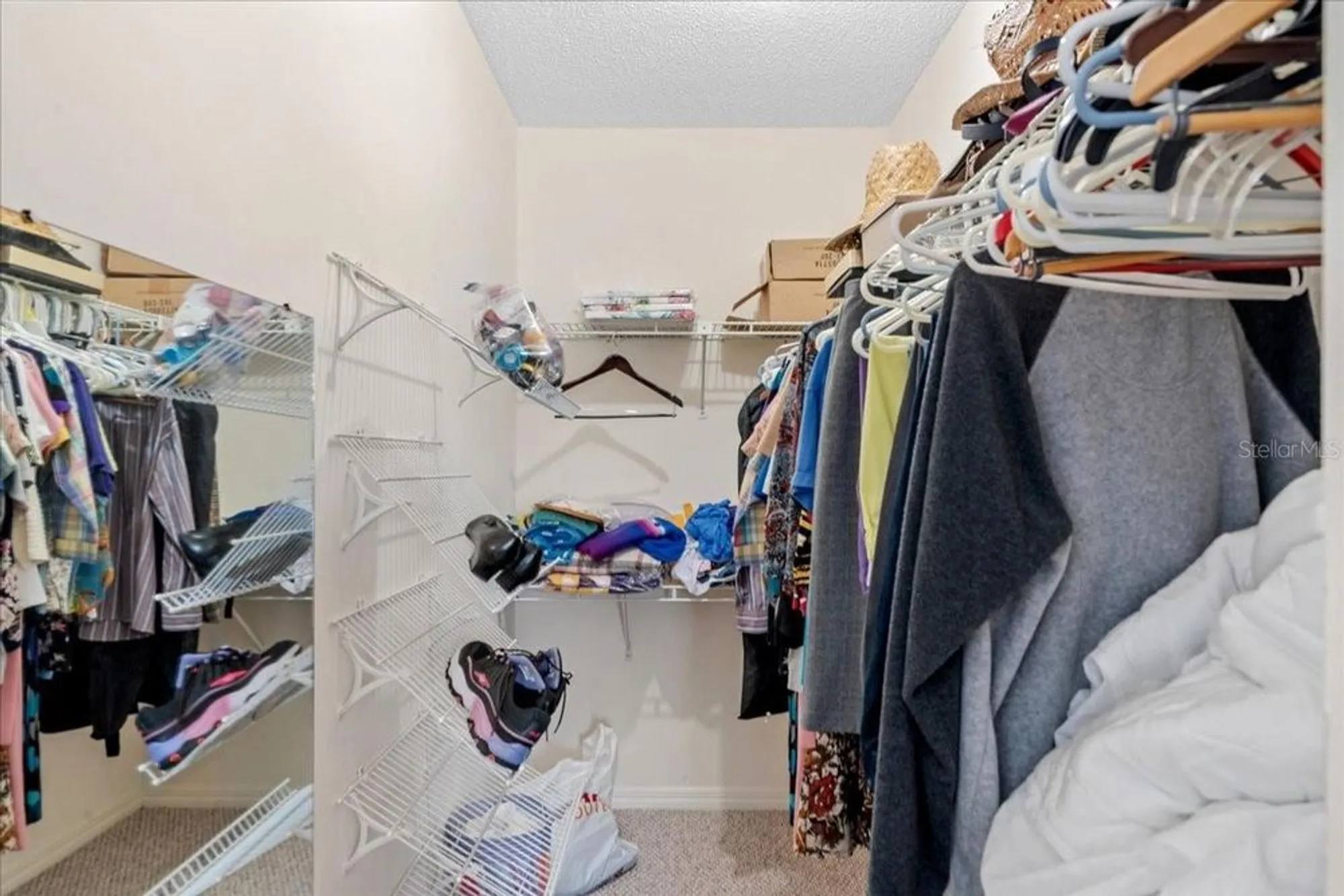 Property Slideshow image 18 of 34 | 2214 highclere cir # 6, Sun City Center, FL, 33573