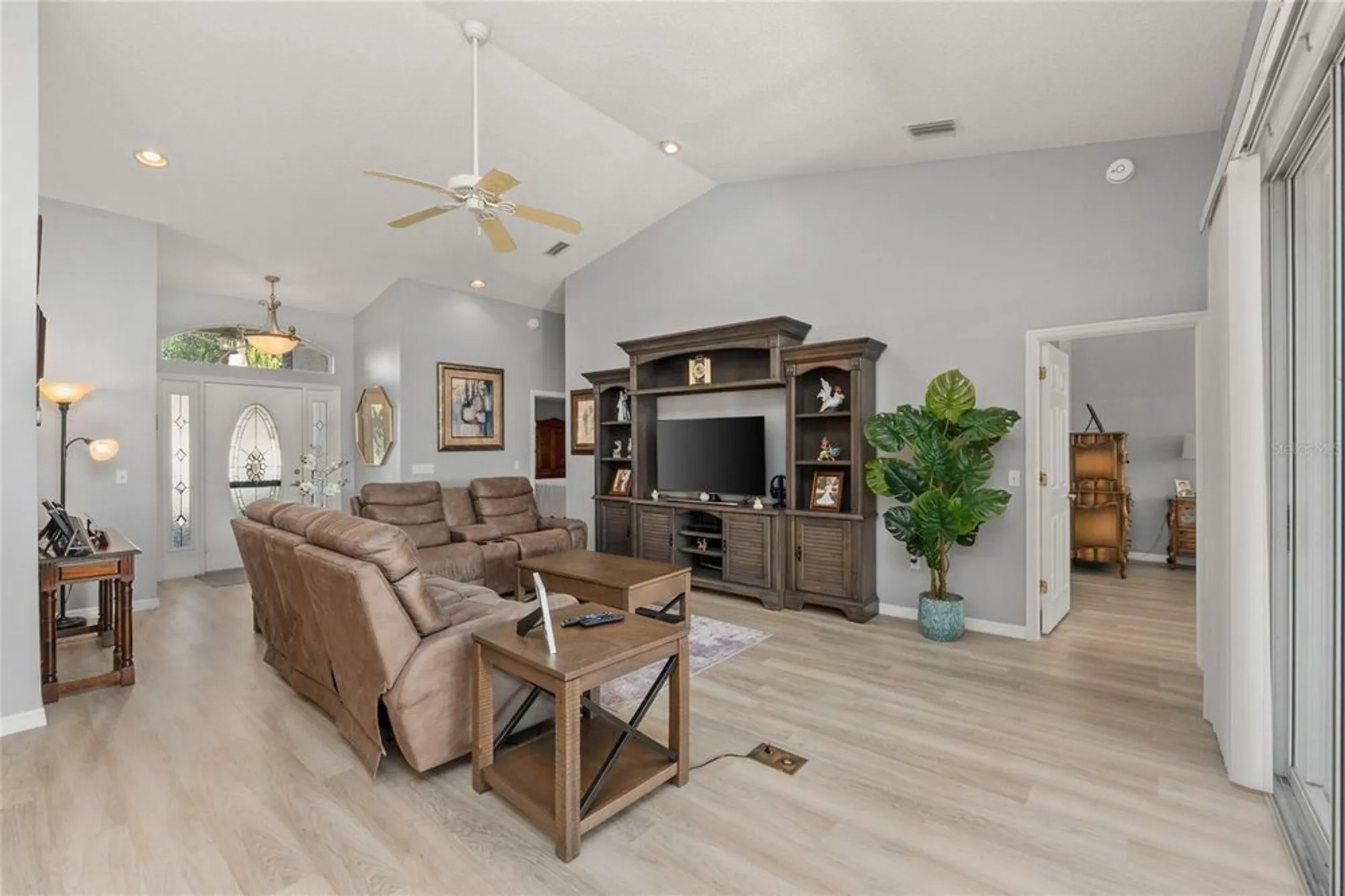Property Slideshow image 6 of 46 | 1208 flora vista st, Trinity, FL, 34655