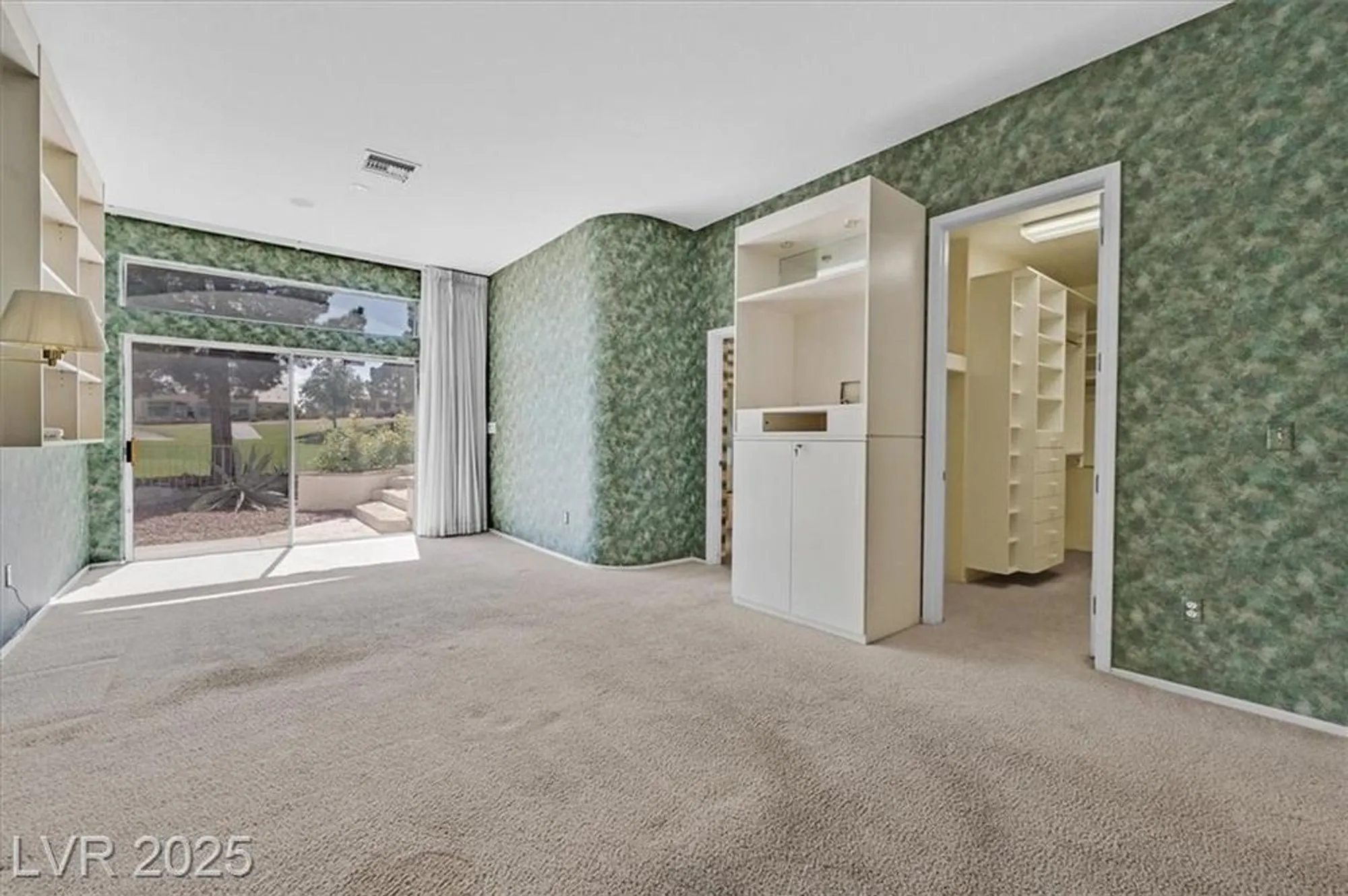 Property Slideshow image 12 of 34 | 10409 shoalhaven dr, Las Vegas, NV, 89134