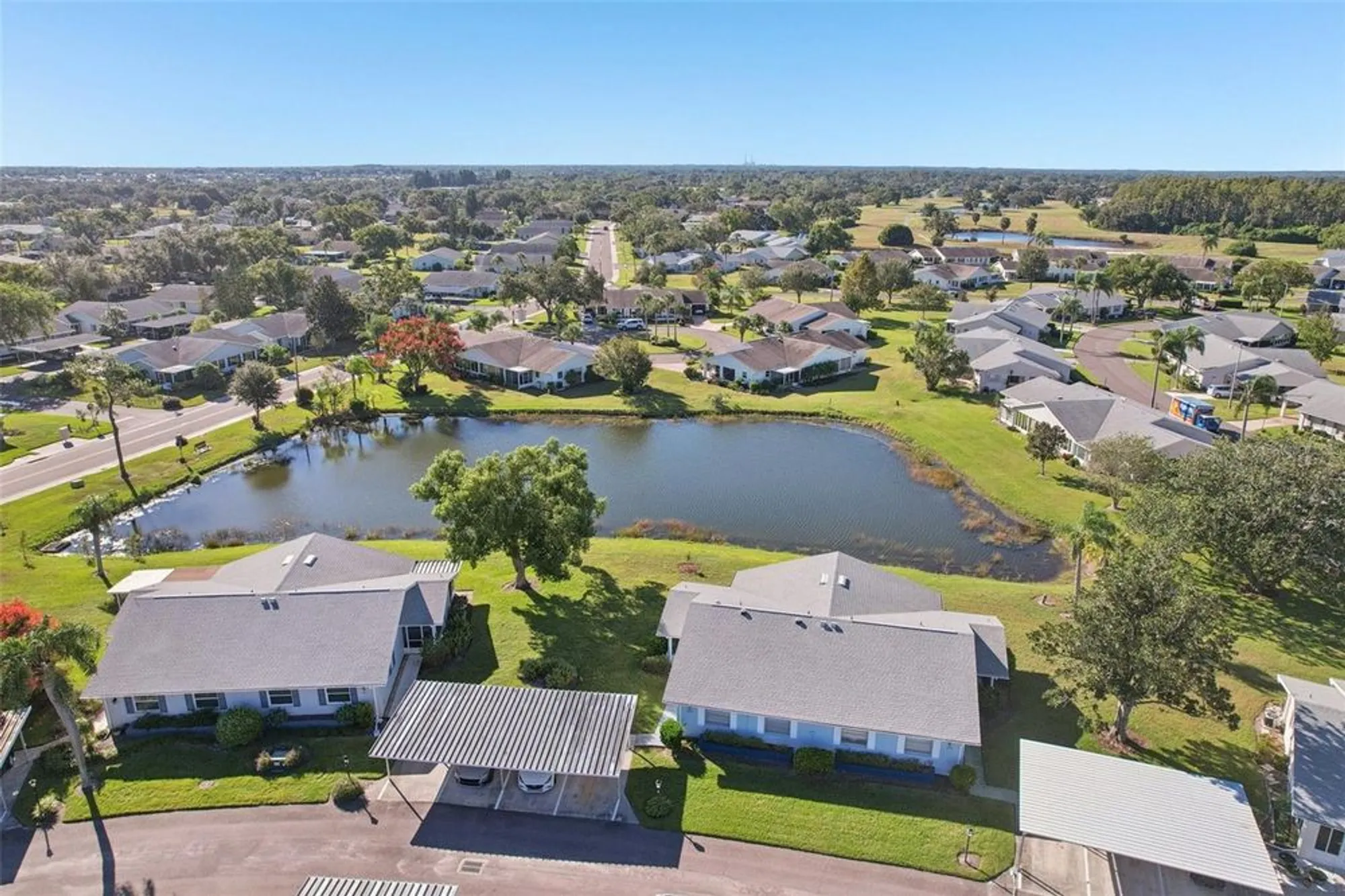 Property Slideshow image 29 of 55 | 2339 glenmore cir, Sun City Center, FL, 33573