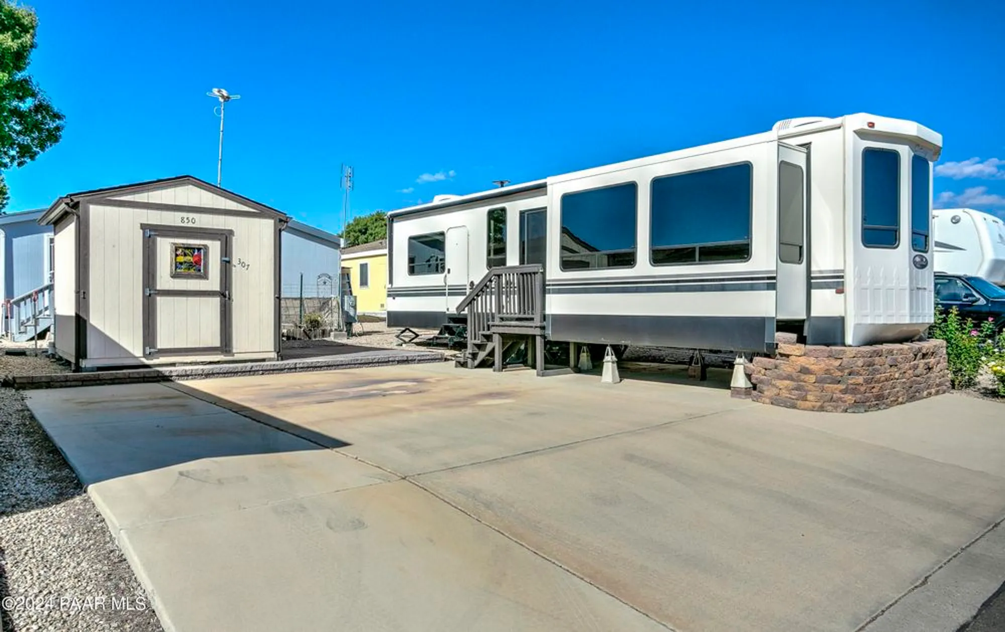 Property Slideshow image 1 of 17 | 850 n ponderosa pine dr, Prescott Valley, AZ, 86327
