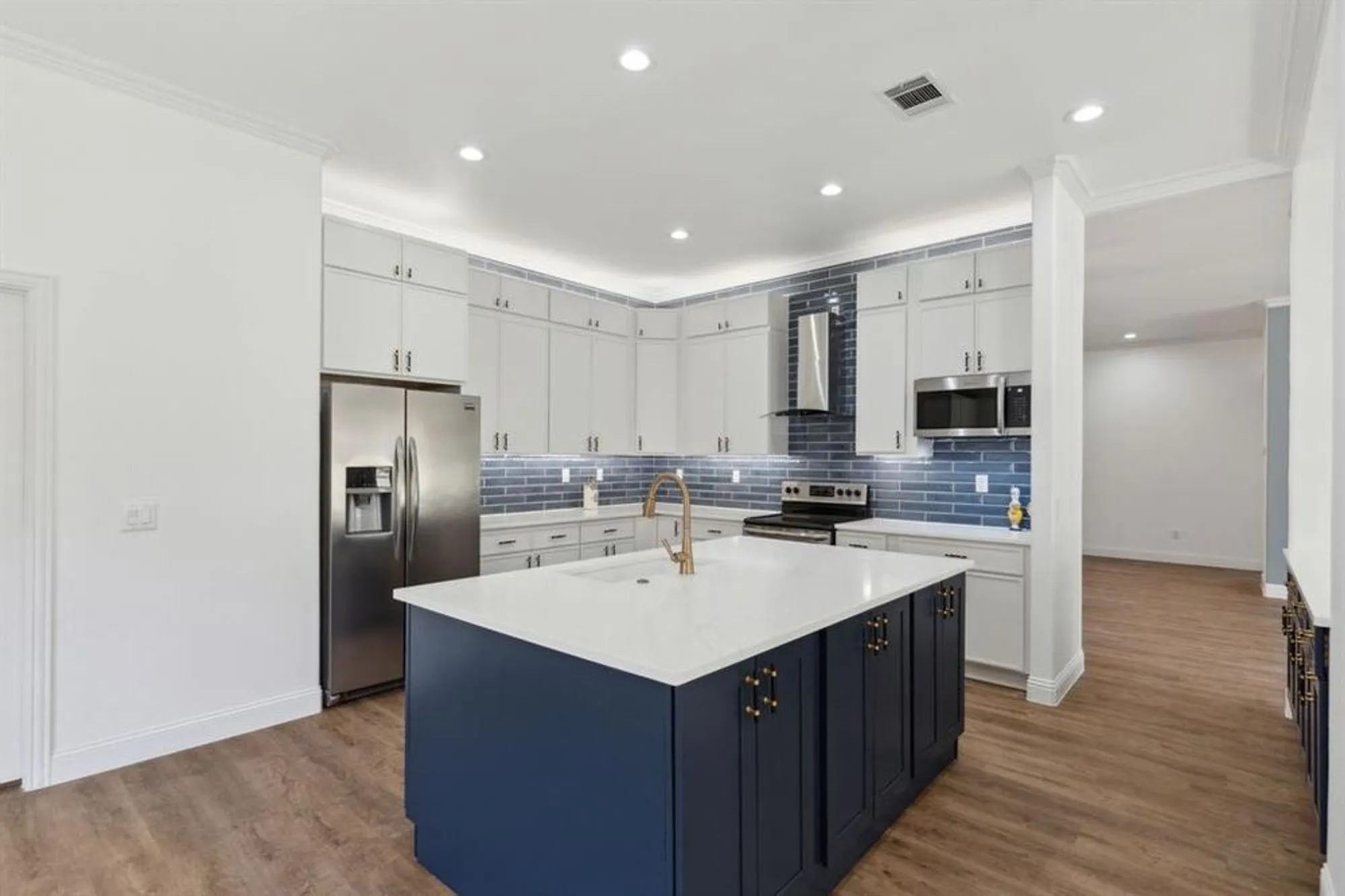 Property Slideshow image 14 of 40 | 9913 hanford dr, Denton, TX, 76207