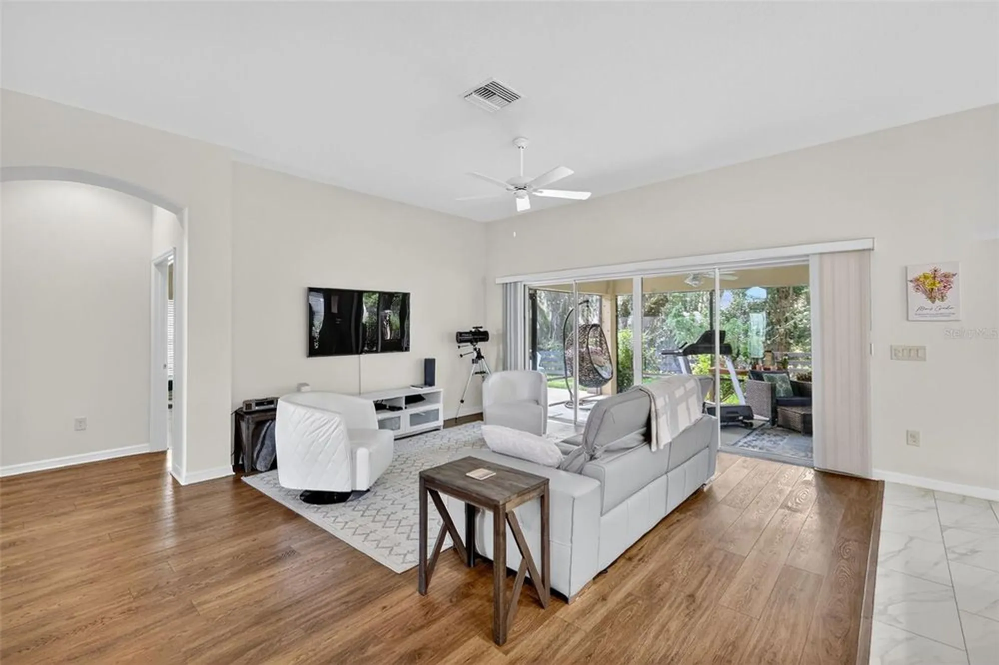 Property Slideshow image 26 of 54 | 10063 lake miona way, Oxford, FL, 34484