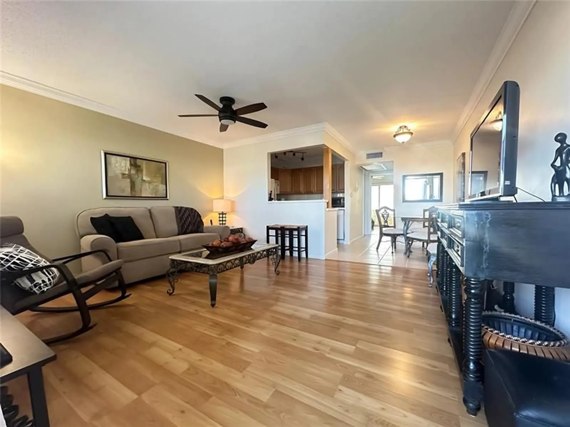 Property Slideshow image 4 of 40 | 1009 harwood c # 1009, Deerfield Beach, FL, 33442