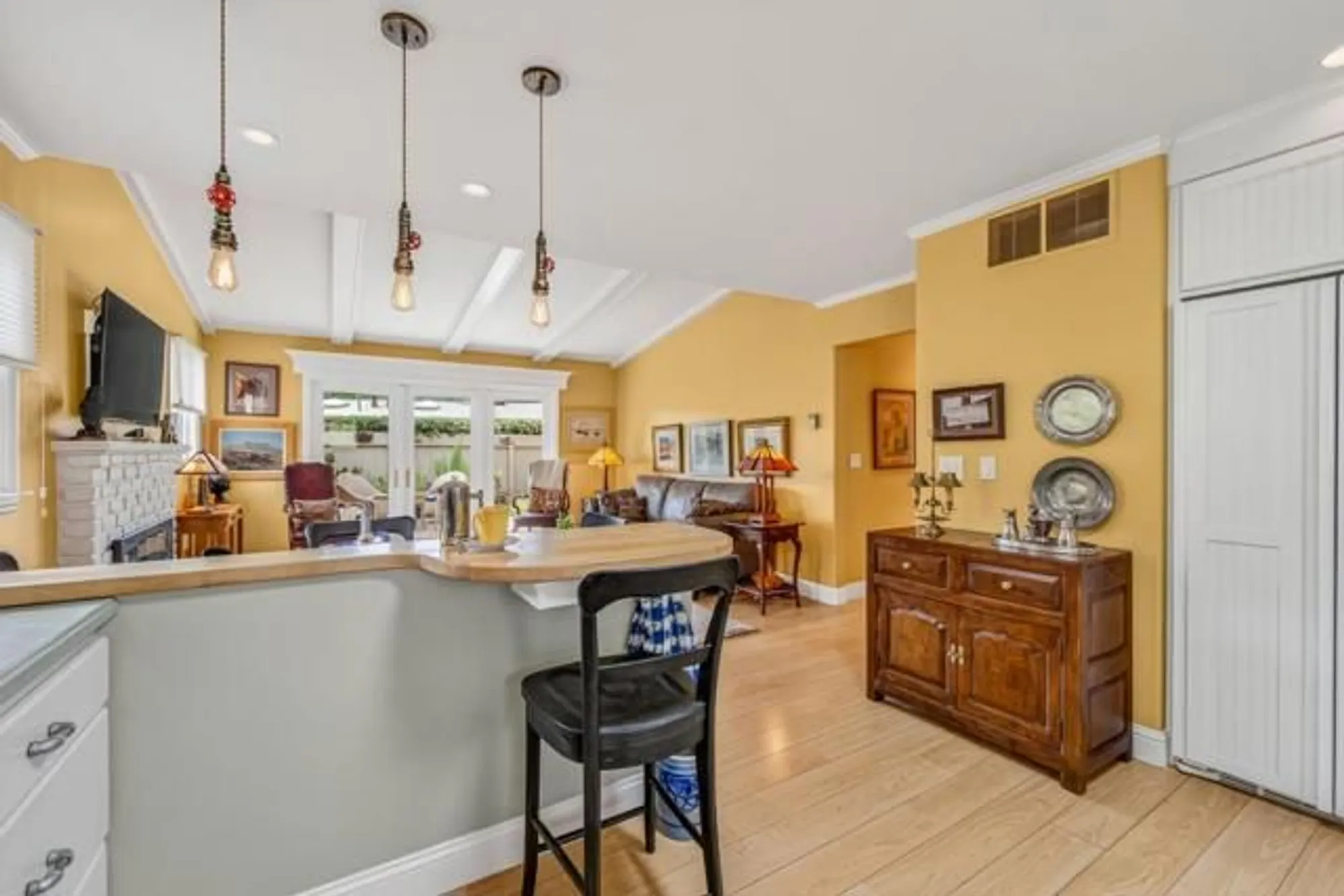 Property Slideshow image 15 of 42 | 171 hacienda carmel, Carmel, CA, 93923