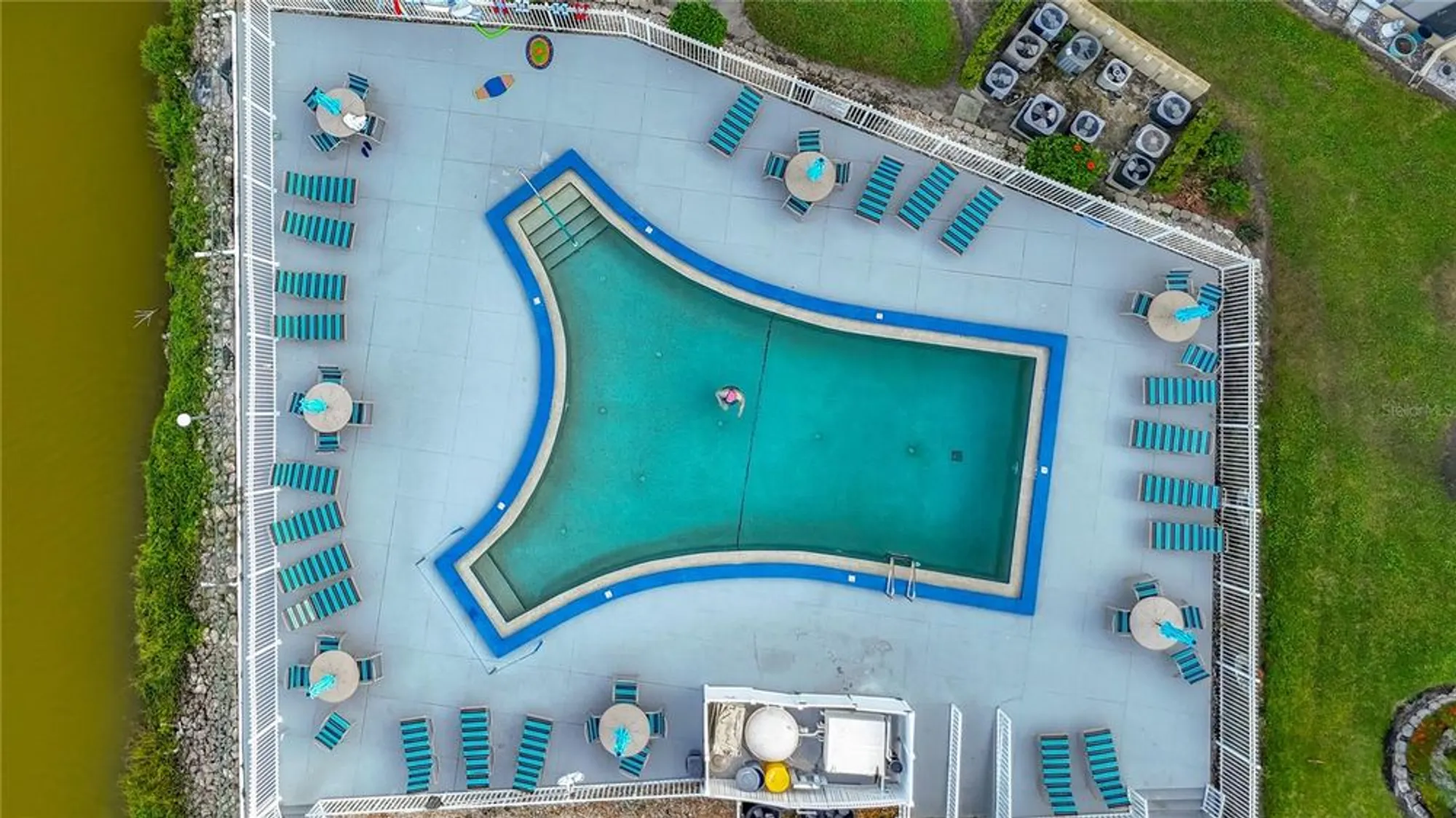 Property Slideshow image 30 of 51 | 3783 lake bayshore dr # h404, Bradenton, FL, 34205