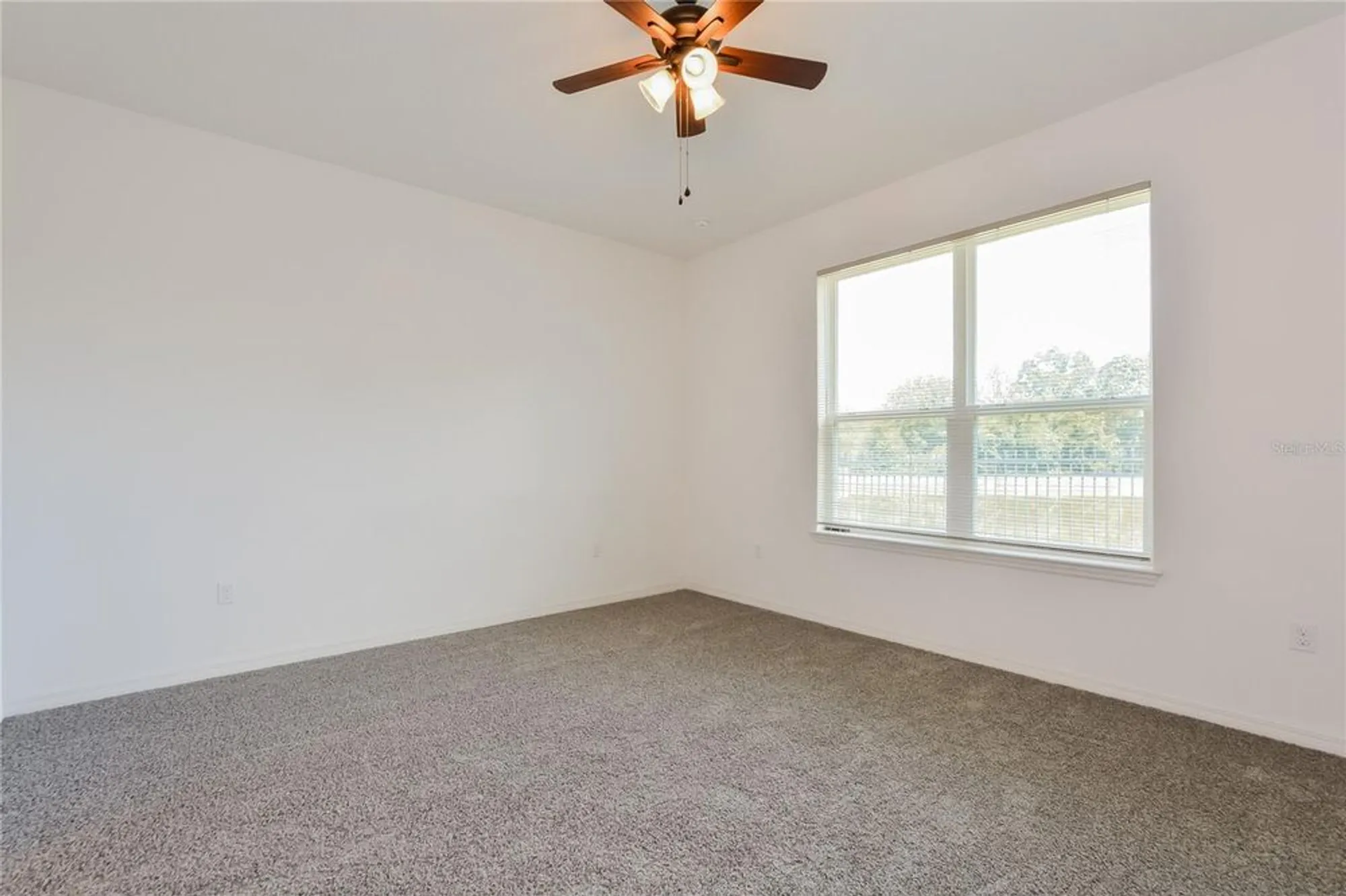 Property Slideshow image 10 of 16 | 1423 harbor ridge dr, Poinciana, FL, 34759