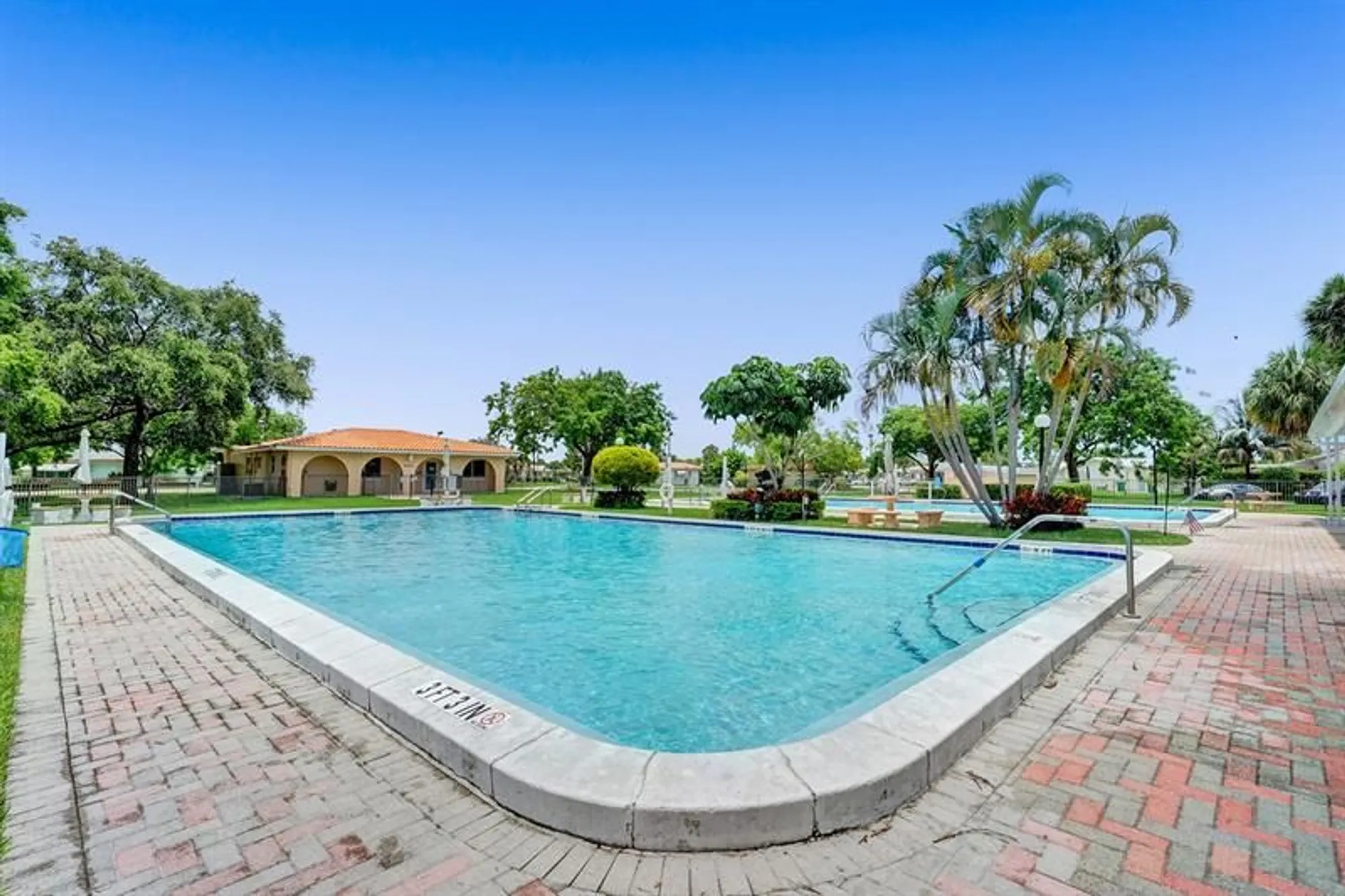 Property Slideshow image 44 of 46 | 4712 nw 41st ave, Lauderdale Lakes, FL, 33319