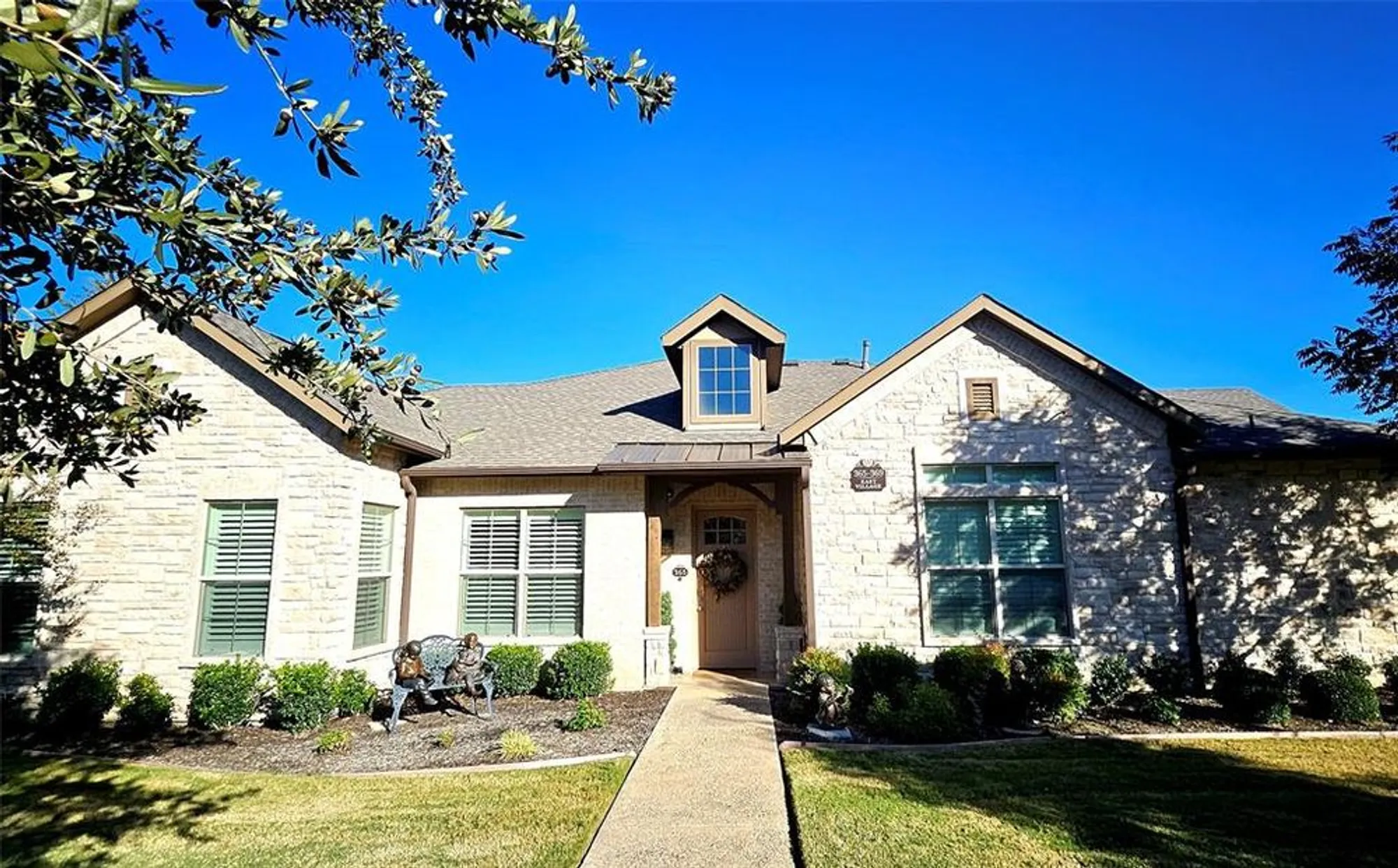 Property Slideshow image 1 of 28 | 365 watermere dr, Southlake, TX, 76092