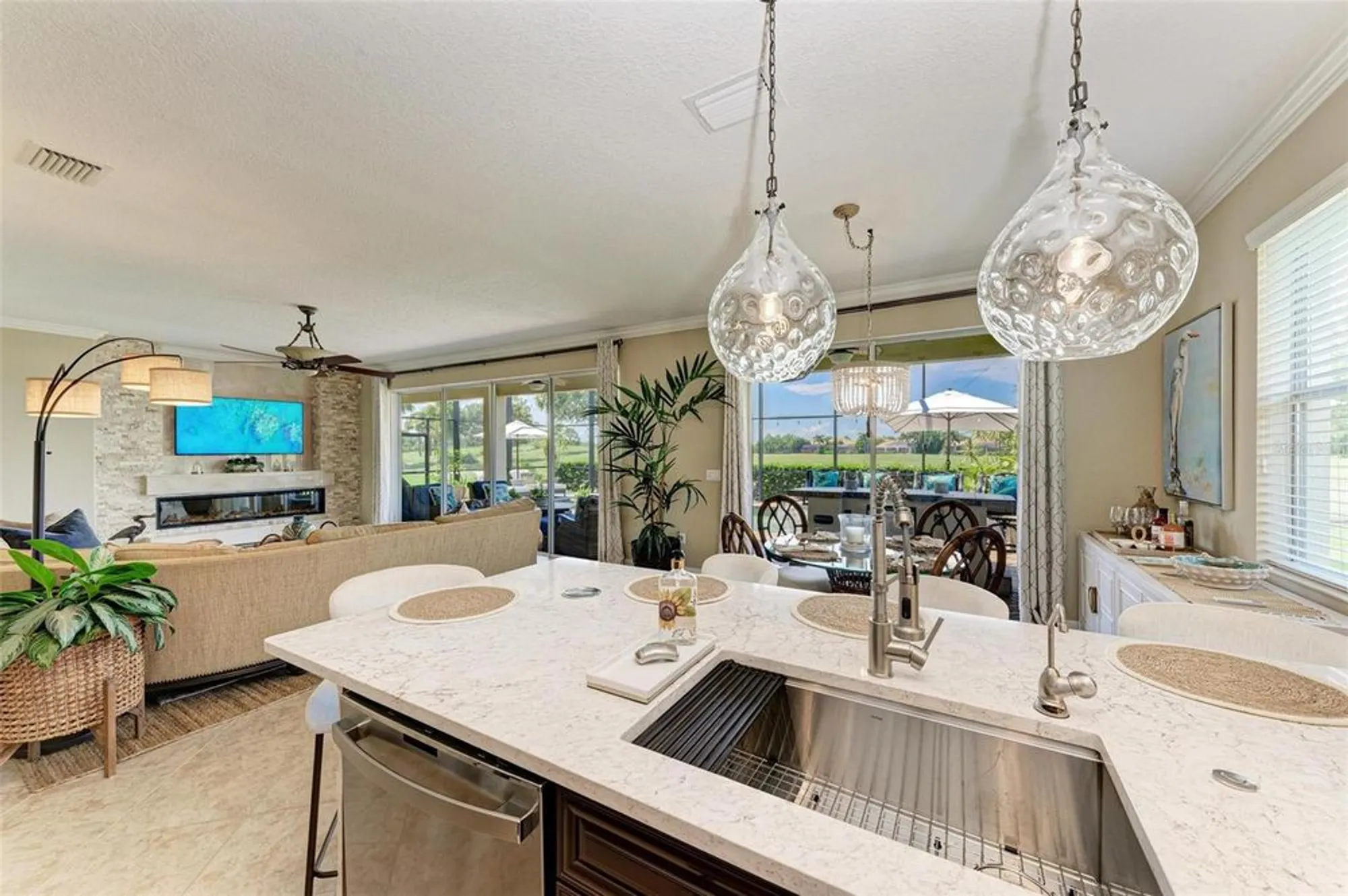 Property Slideshow image 21 of 94 | 7805 heritage grand pl, Bradenton, FL, 34212