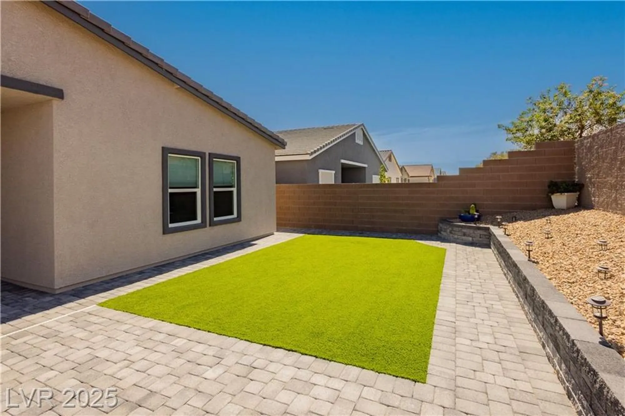 Property Slideshow image 34 of 47 | 7511 phoenix falls st, North Las Vegas, NV, 89084