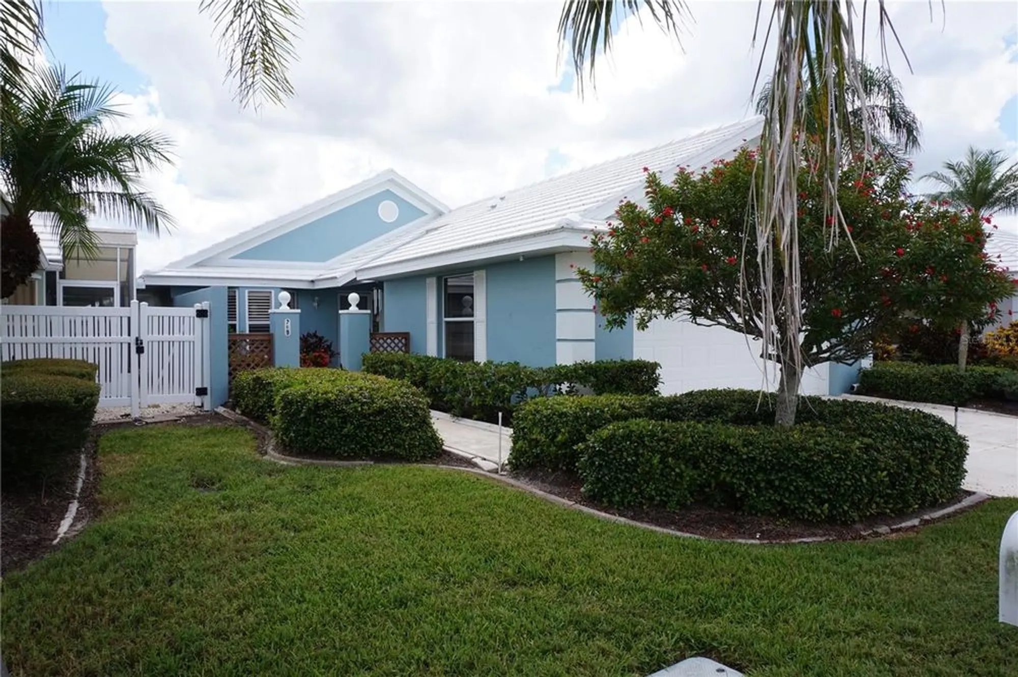 Property Slideshow image 4 of 35 | 789 harrington lake dr 68, Venice, FL, 34293