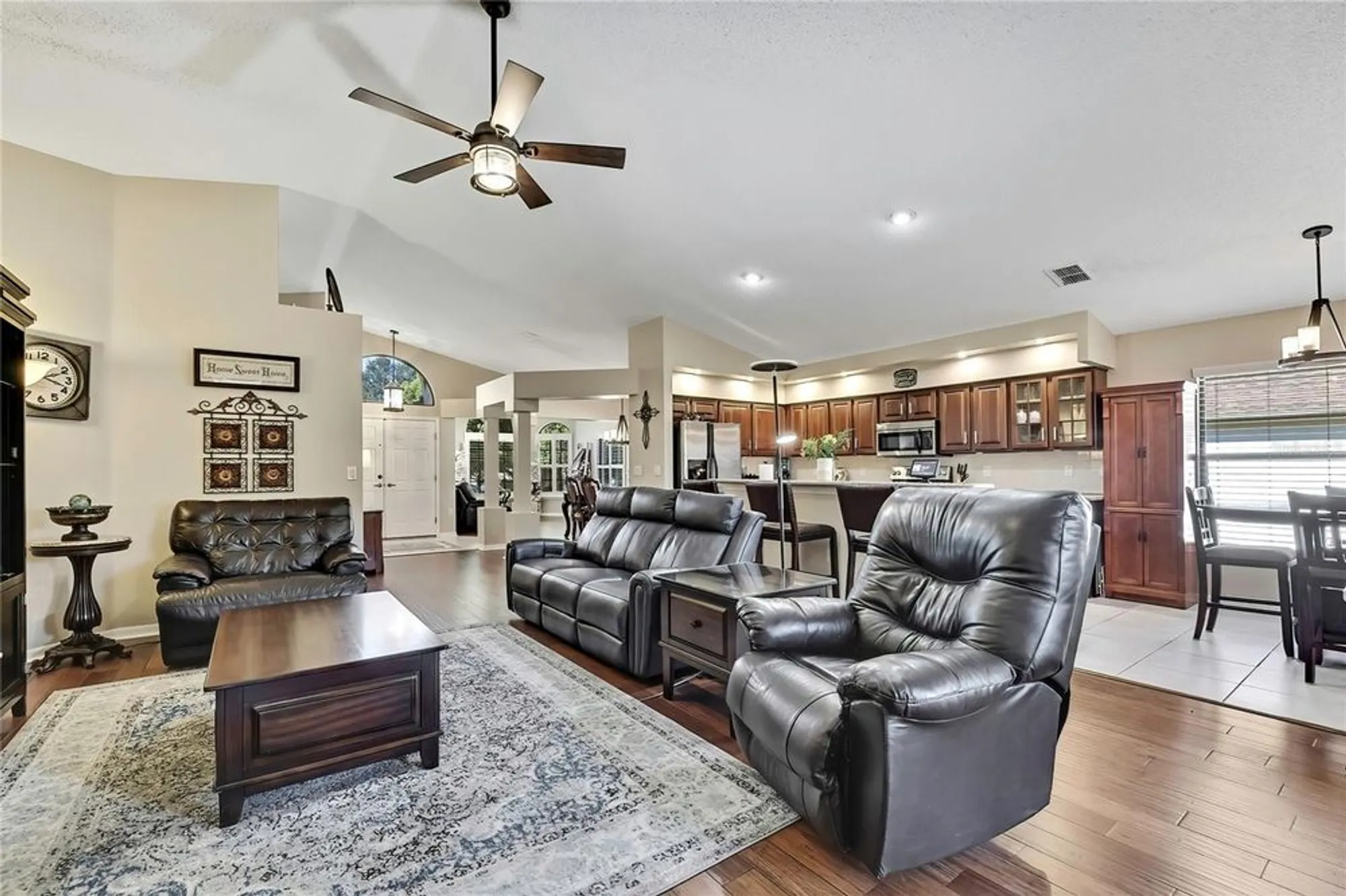 Property Slideshow image 12 of 54 | 488 fort mill ln, Spring Hill, FL, 34609