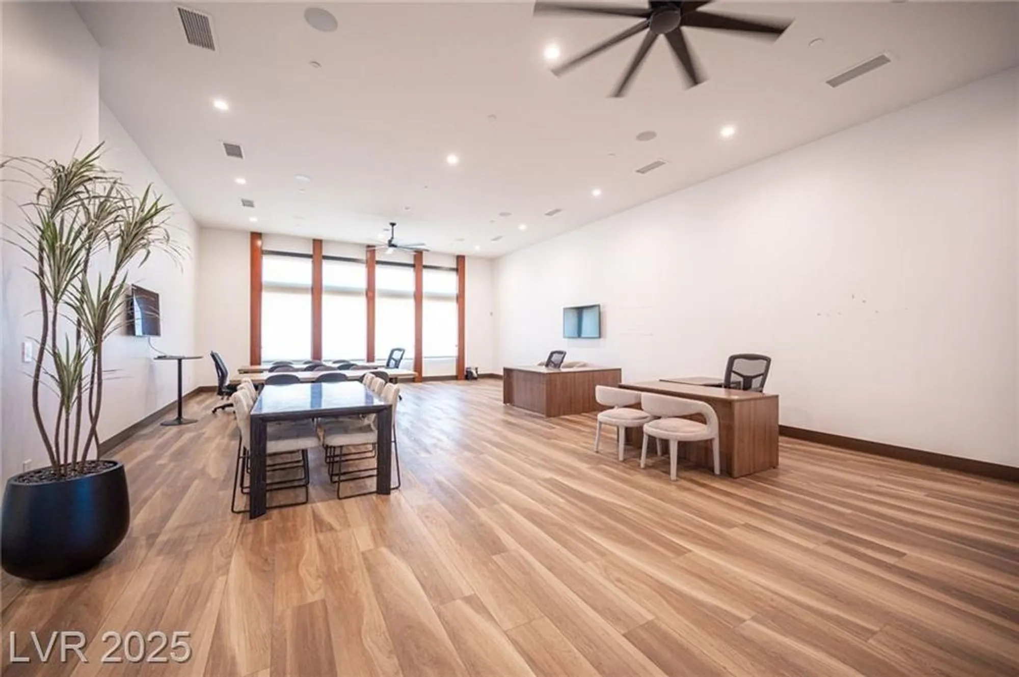 Property Slideshow image 41 of 46 | 932 belleforte ln, Las Vegas, NV, 89138