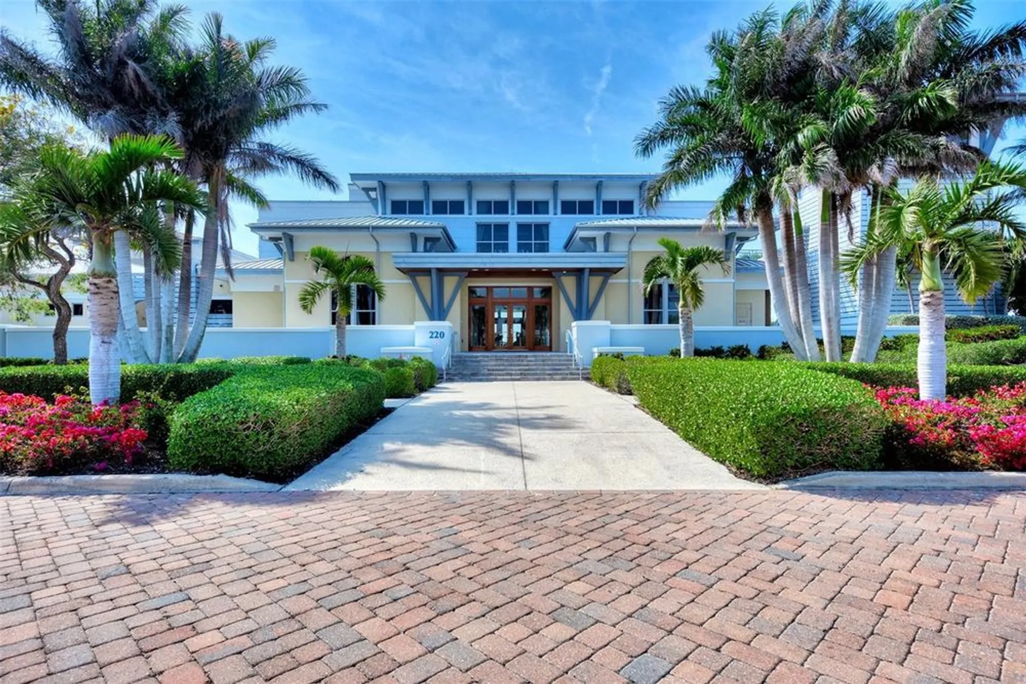 Property Slideshow image 62 of 88 | 230 sapphire lake dr unit 201, Bradenton, FL, 34209