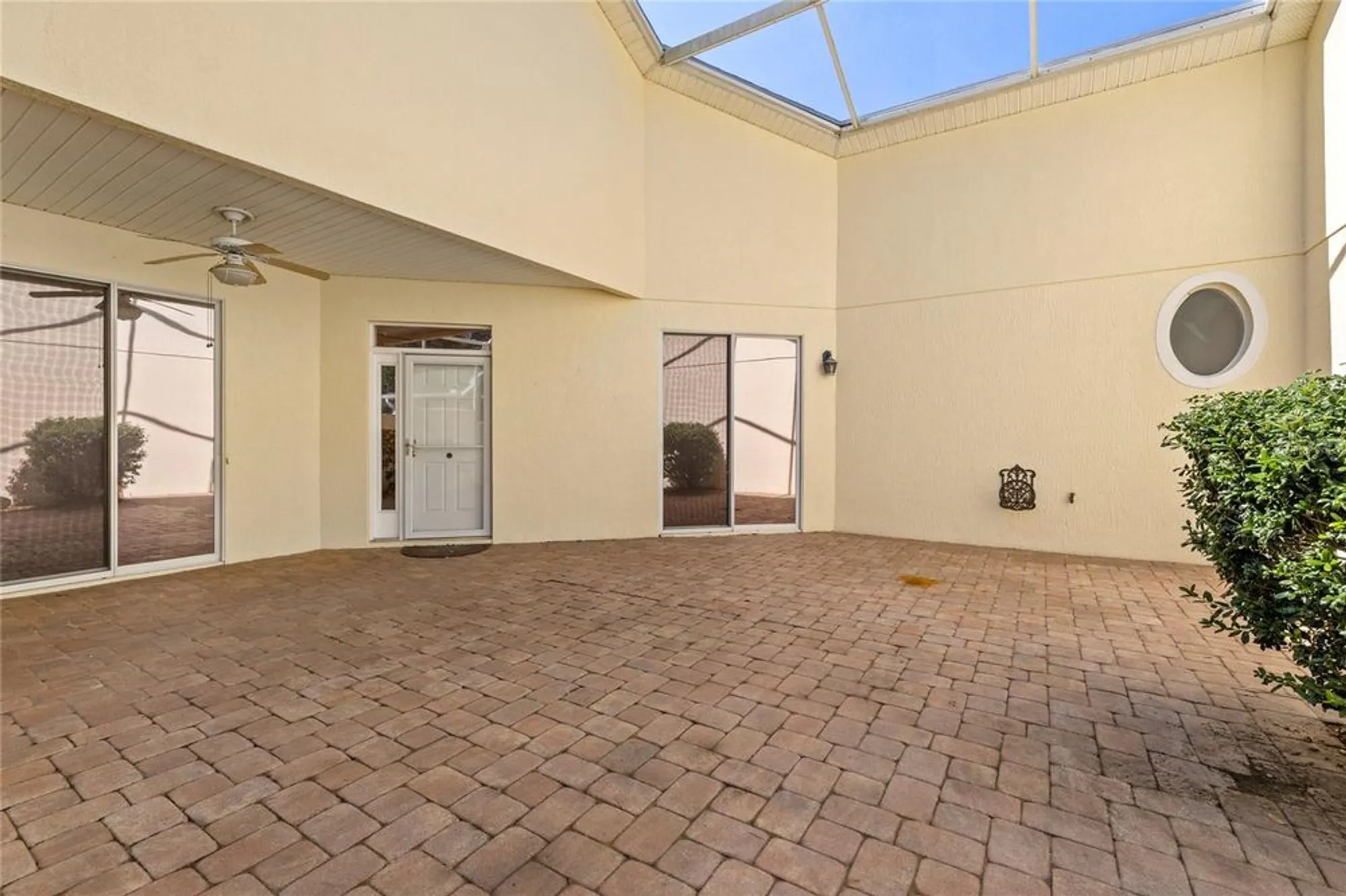Property Slideshow image 6 of 25 | 461 glen arbor ln, Leesburg, FL, 34748