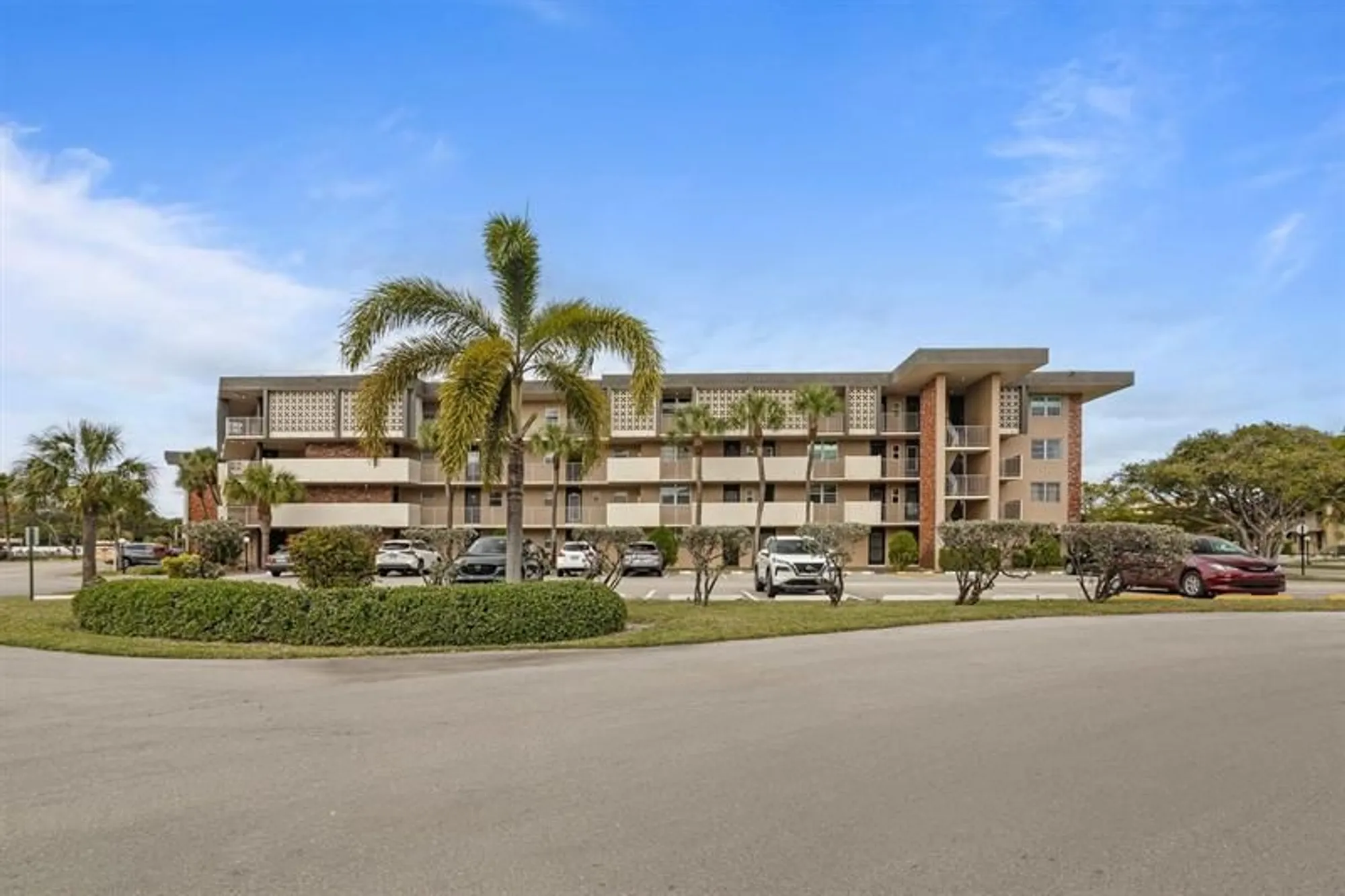 Property Slideshow image 25 of 46 | 3051 nw 46th ave 408, Lauderdale Lakes, FL, 33313