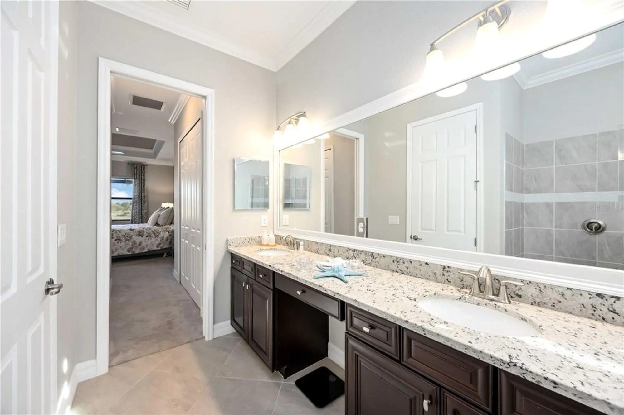 Property Slideshow image 31 of 100 | 25064 spartina dr, Venice, FL, 34293