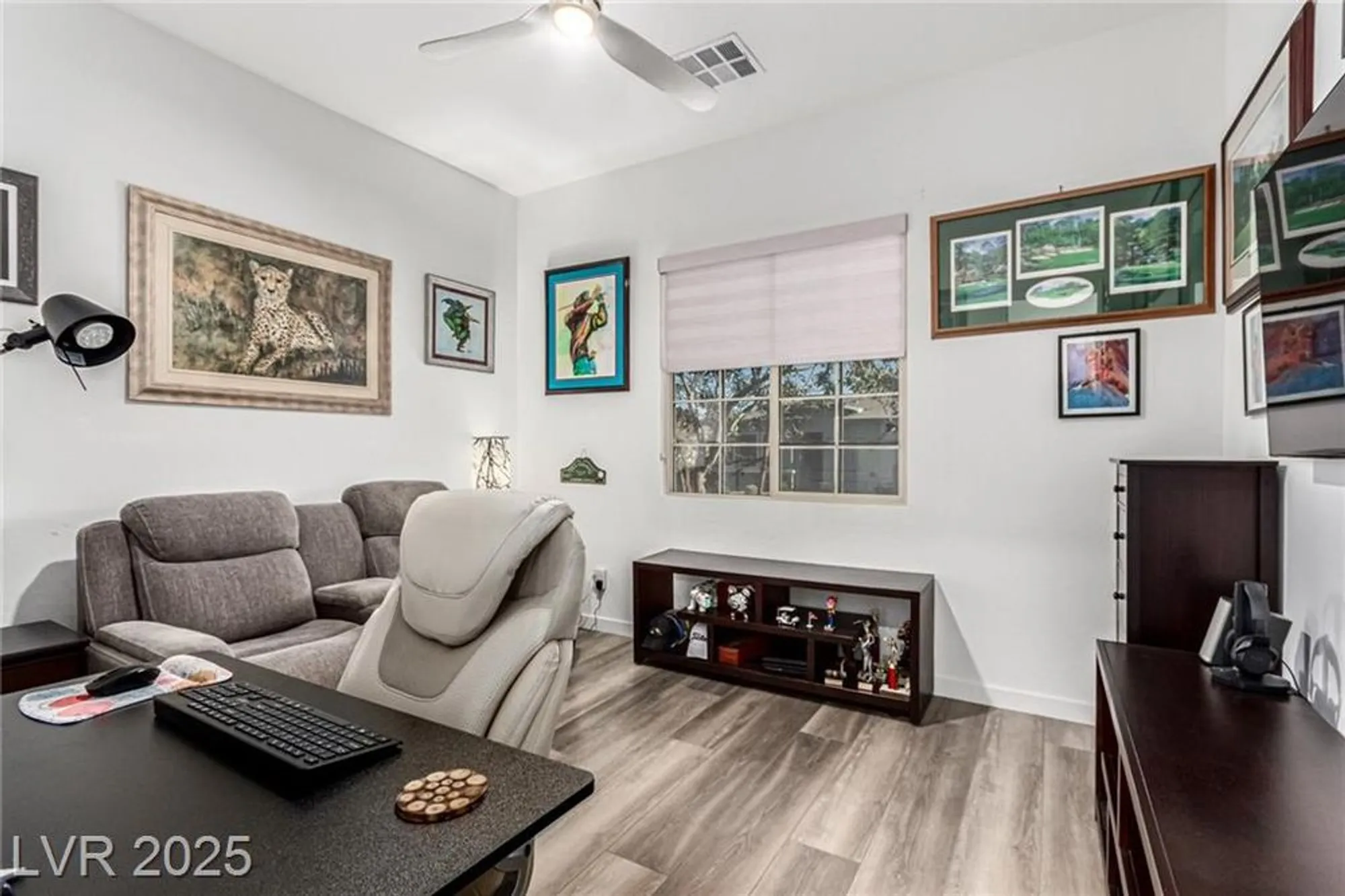 Property Slideshow image 22 of 43 | 685 sunray park st, Henderson, NV, 89011