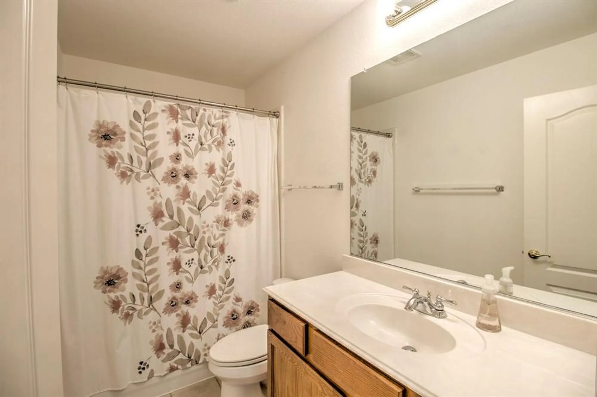 Property Slideshow image 19 of 35 | 9605 orangewood trl, Denton, TX, 76207