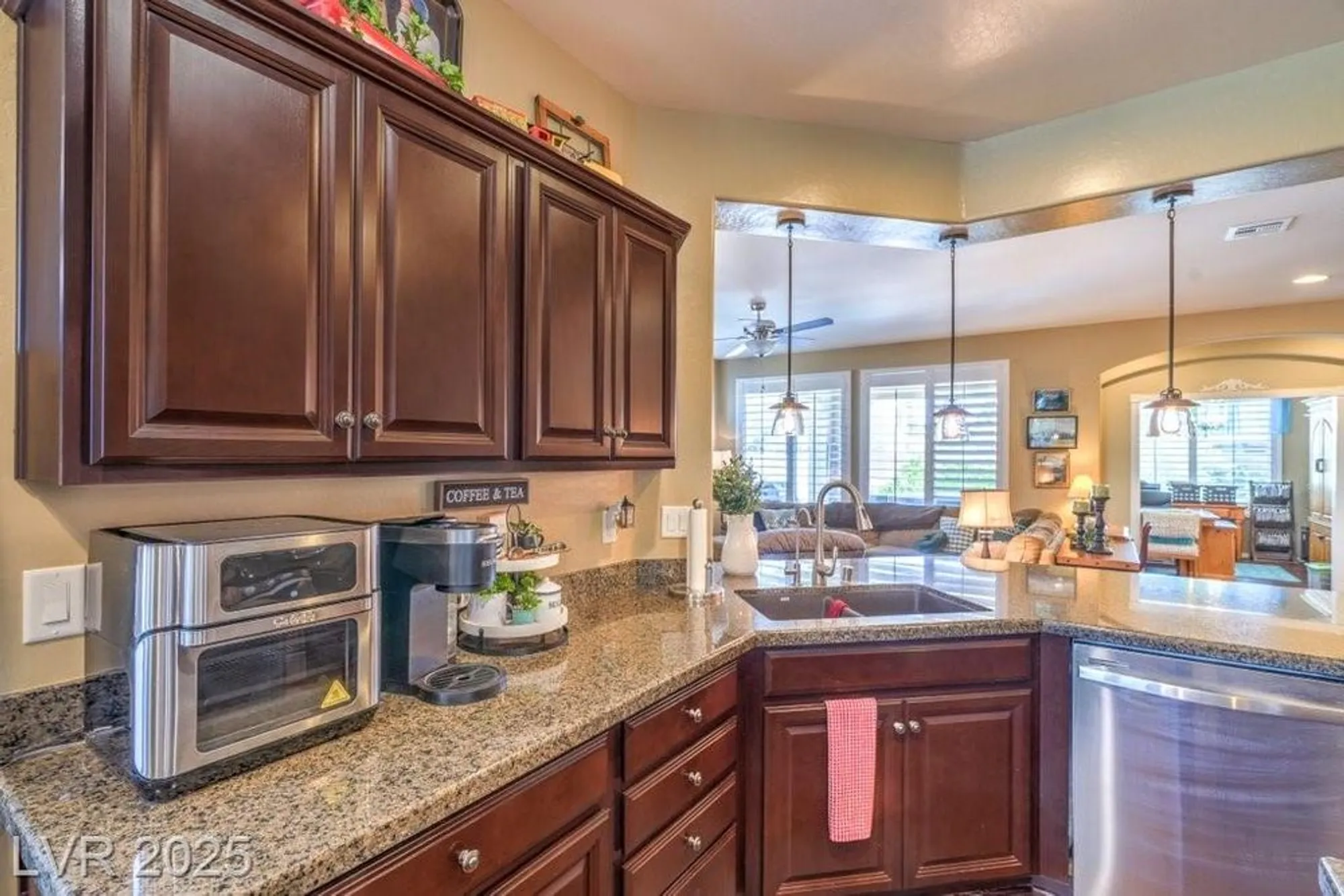 Property Slideshow image 8 of 37 | 3709 corte bella hills ave, North Las Vegas, NV, 89081